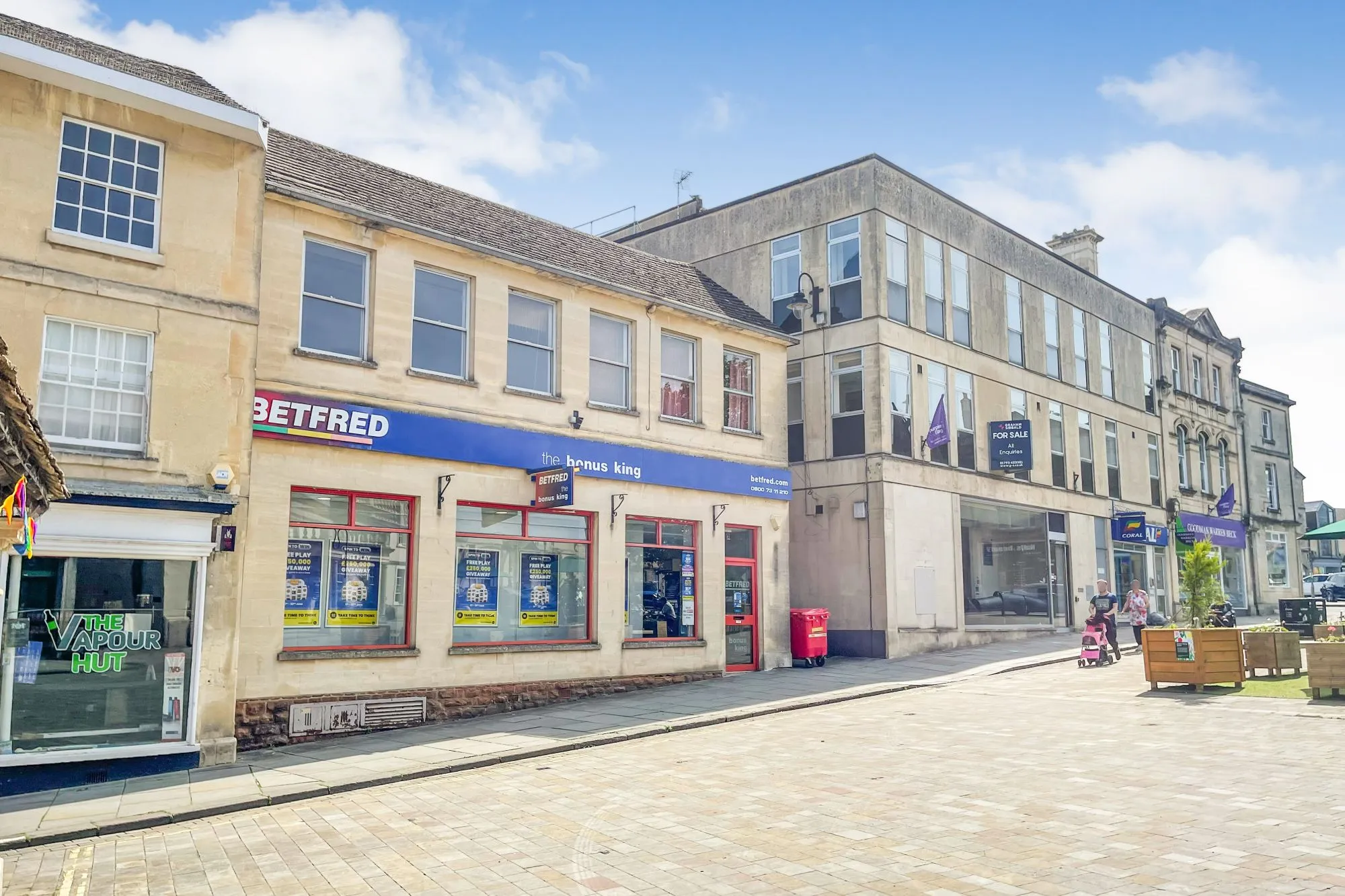 67 Market Place, Chippenham, Wiltshire, SN15 3HG