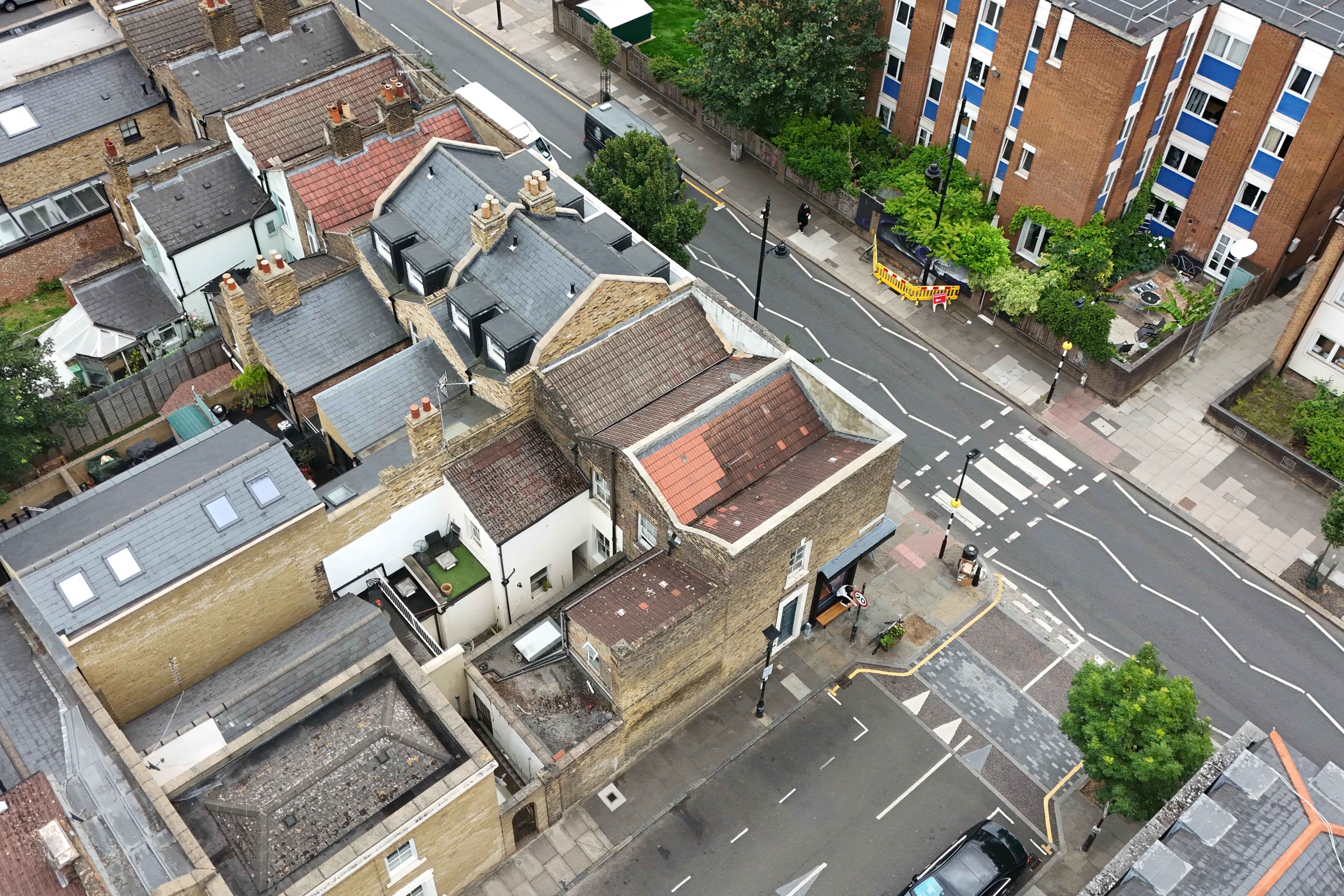 371 & 371a Roman Road, London, E3 5QR