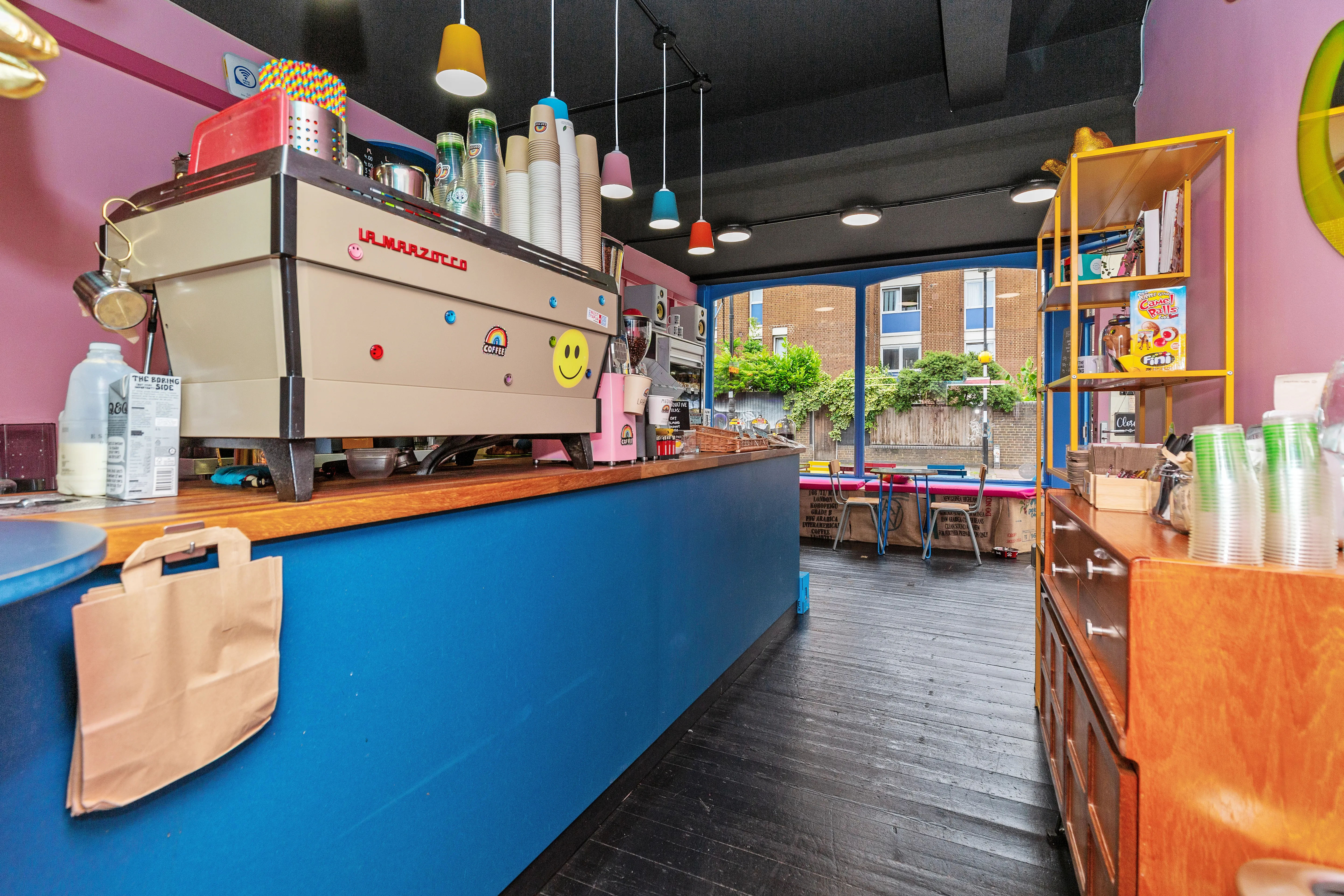 371 & 371a Roman Road, London, E3 5QR