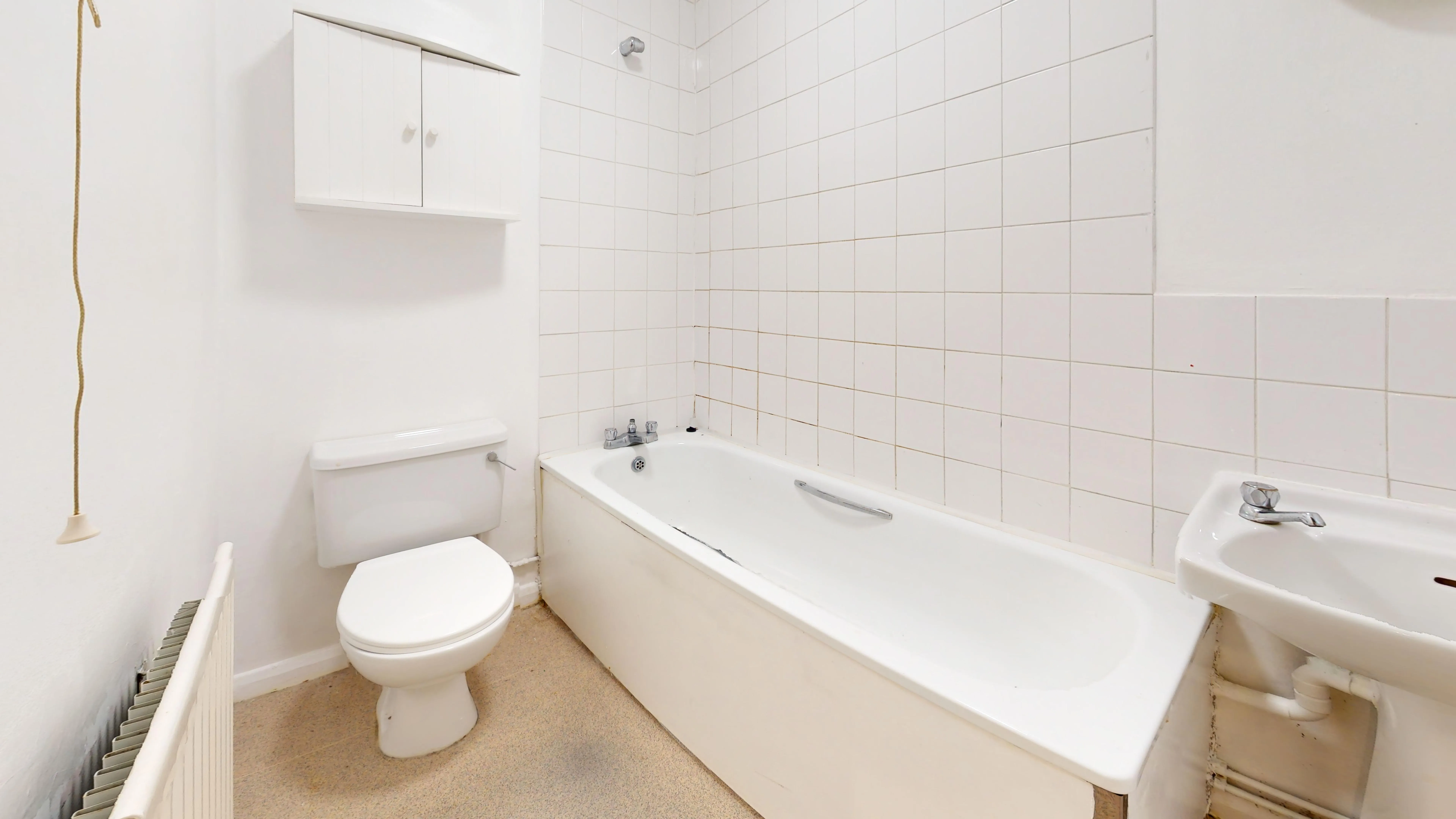 Flat B, 41 Fox Hill, Crystal Palace, London, SE19 2XA
