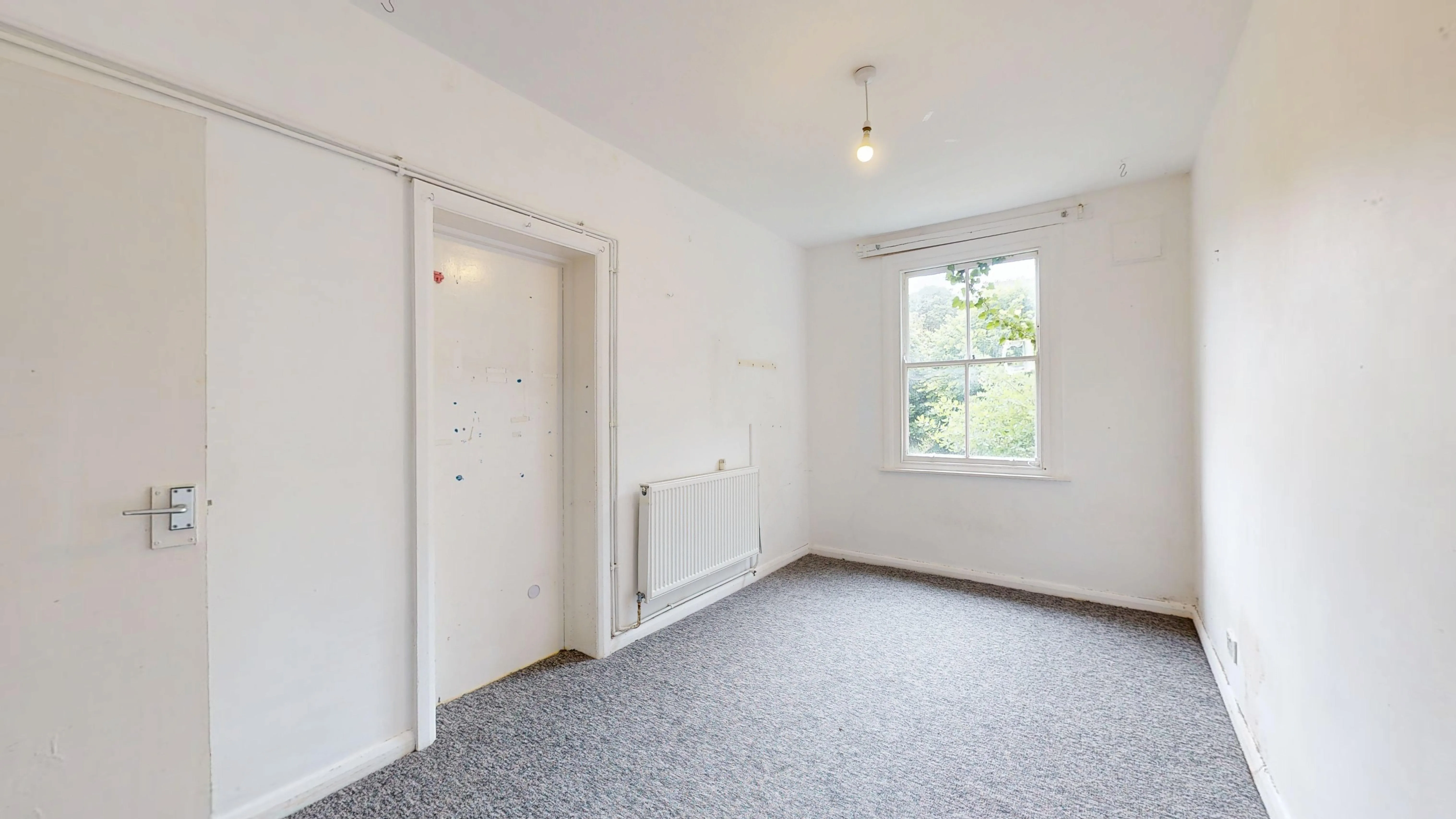 Flat B, 41 Fox Hill, Crystal Palace, London, SE19 2XA