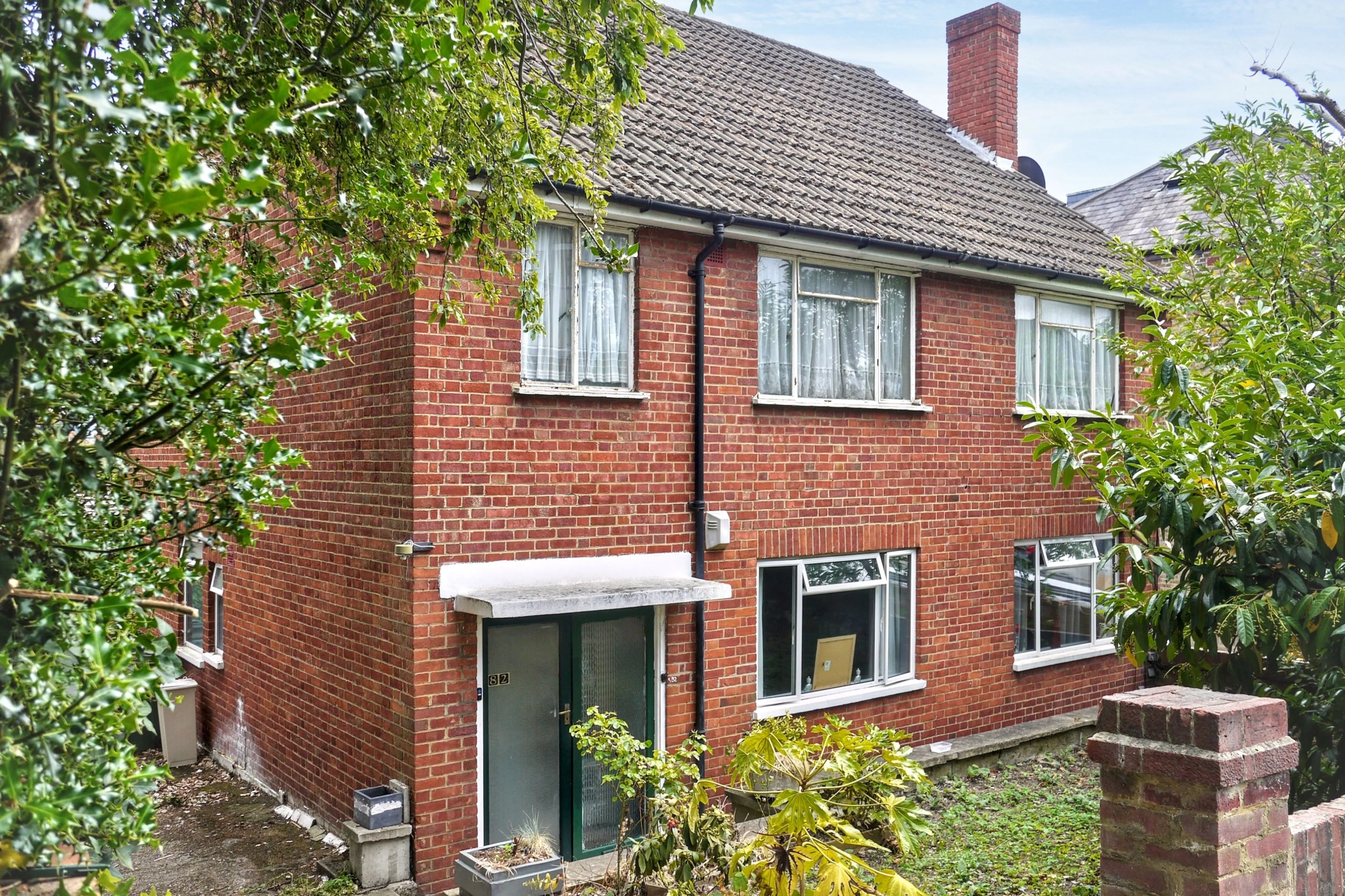 82a Thurlow Park Road, London, SE21 8HY