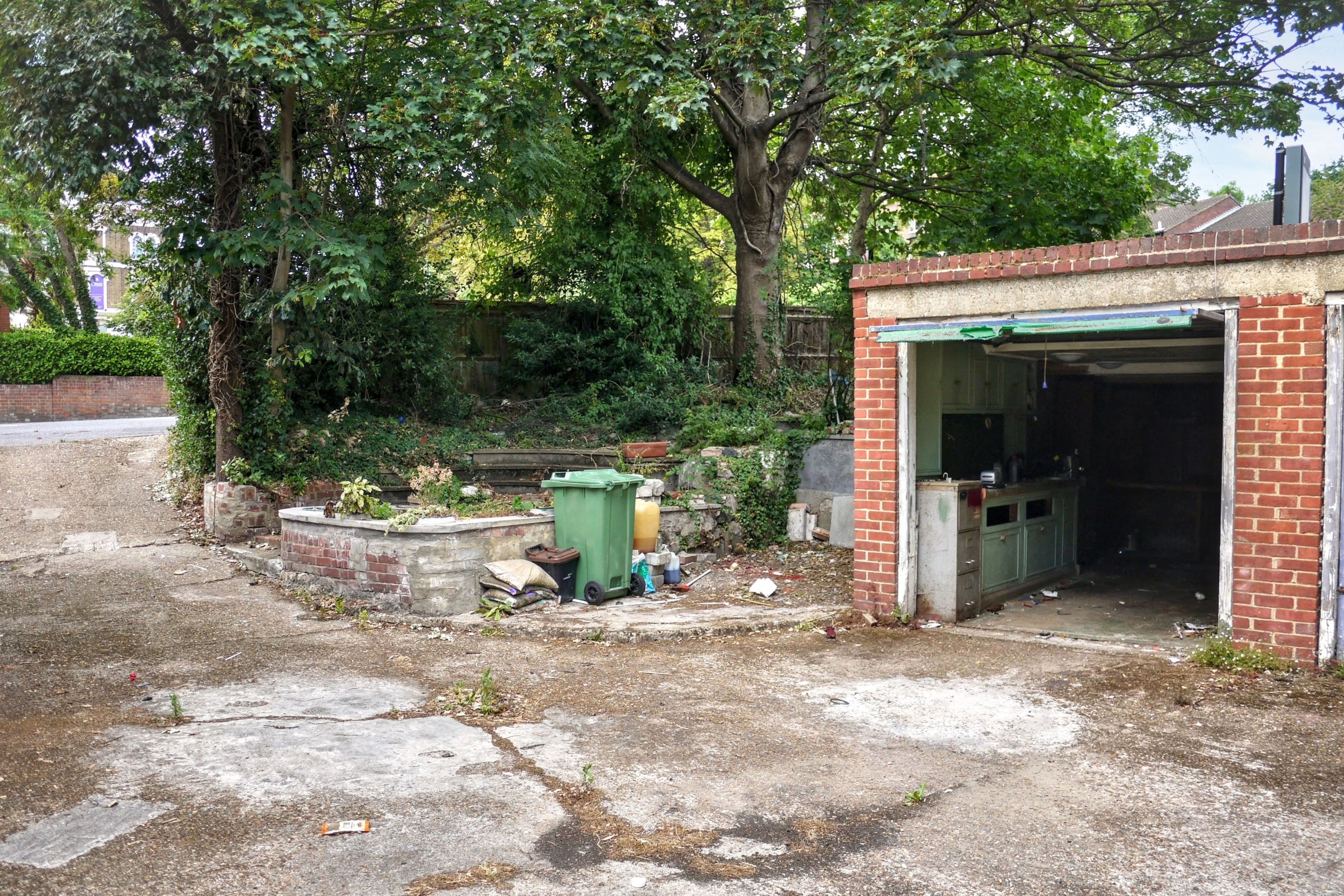 82a Thurlow Park Road, London, SE21 8HY