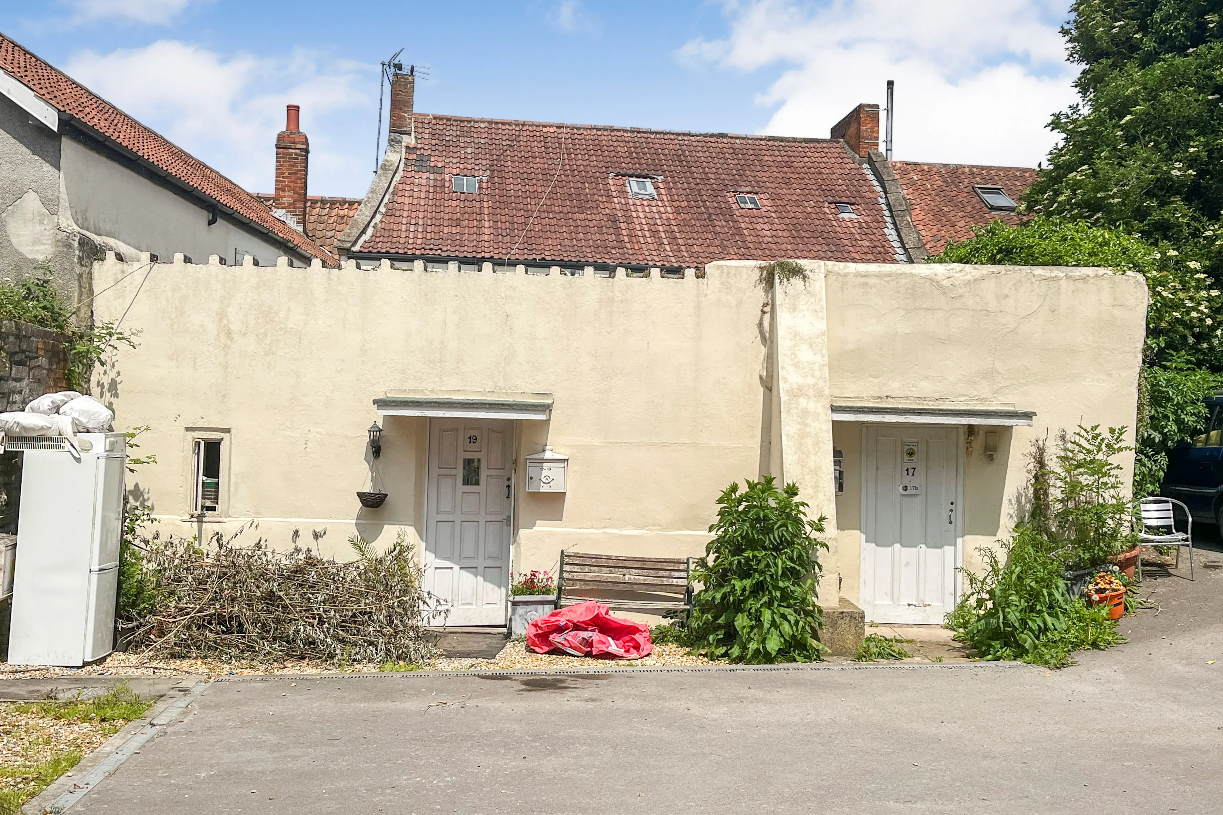 17 Benedict Street, Glastonbury, BA6 9NE