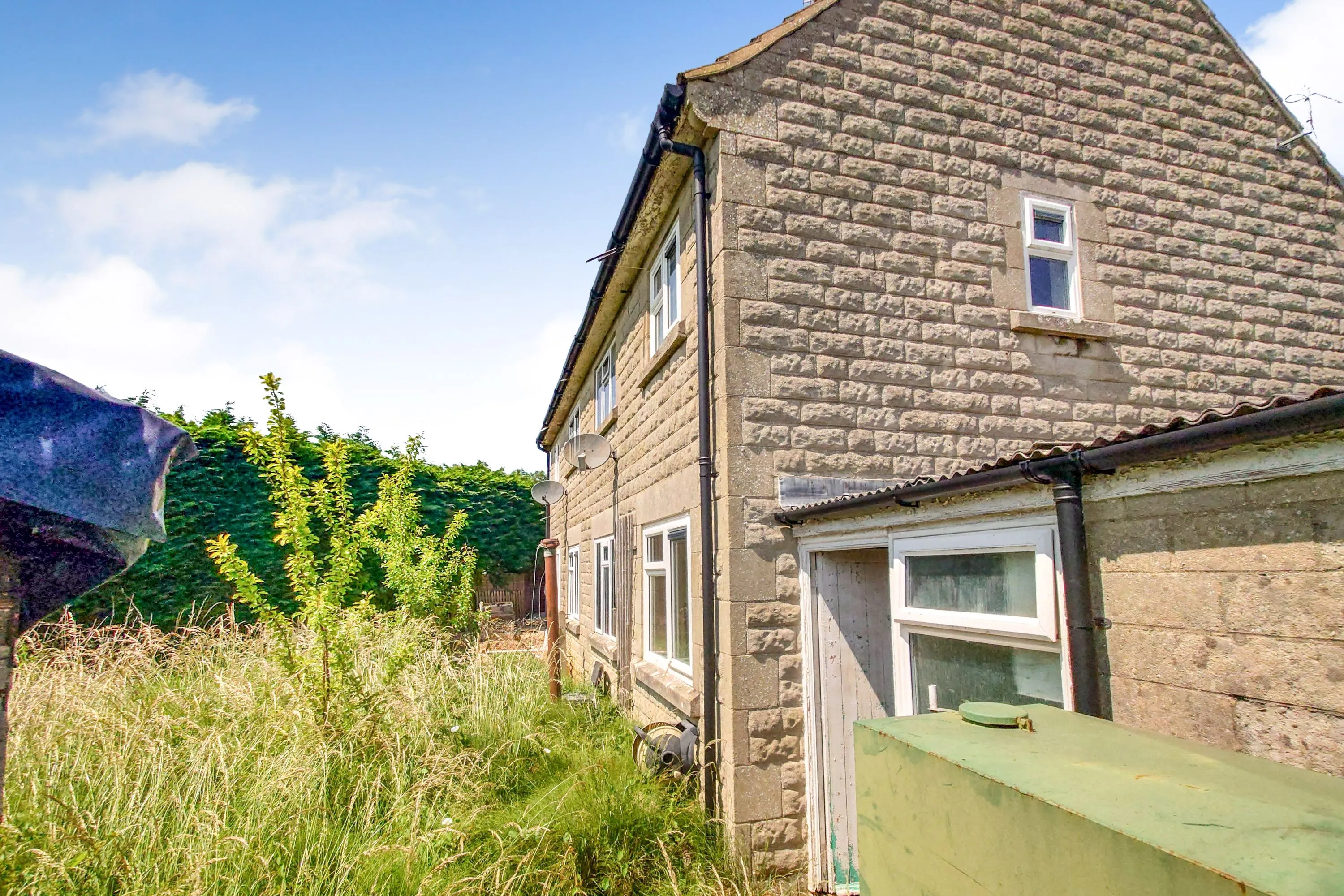 5 Broadleaze, Upper Seagry, Chippenham, Wiltshire, SN15 5EY
