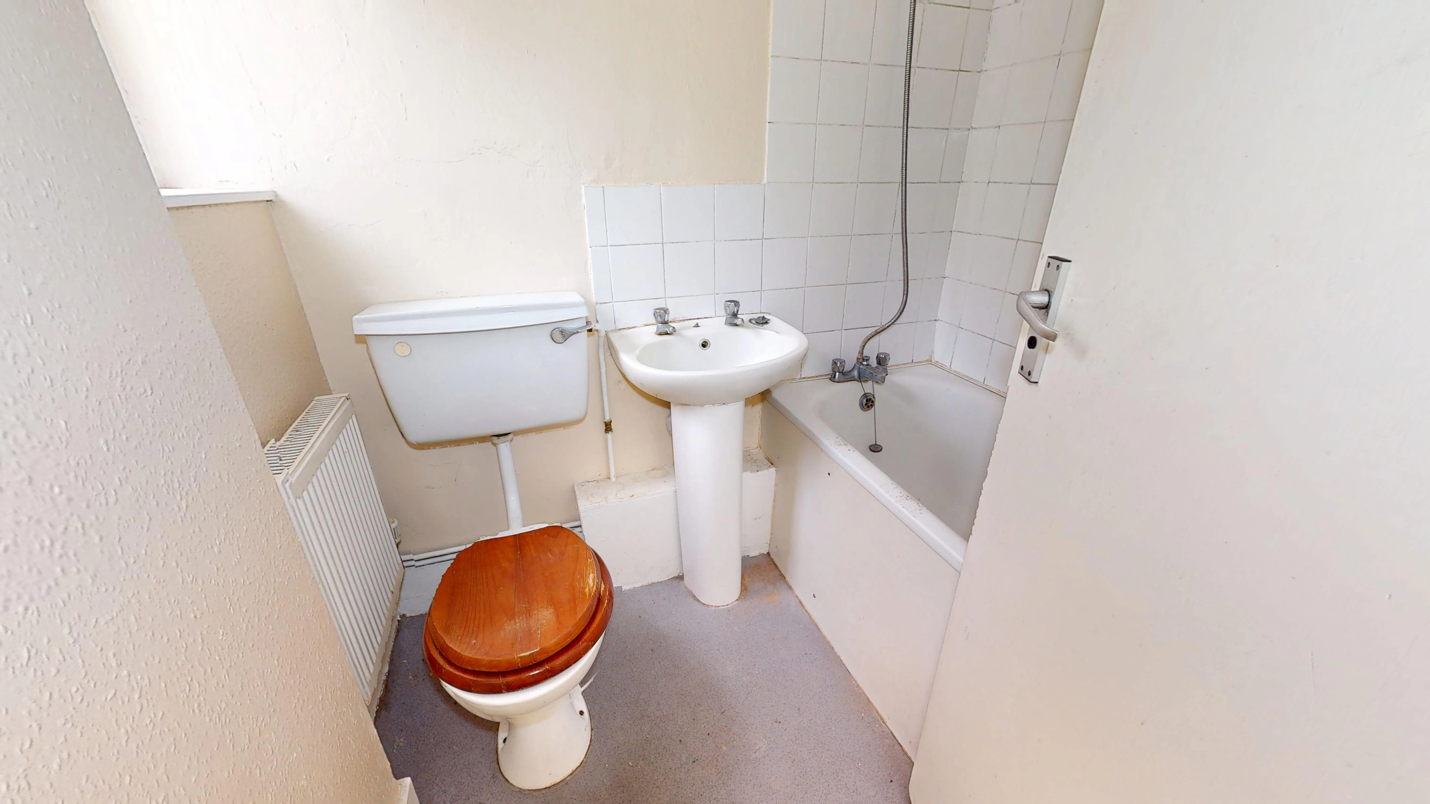 Flat A, 61 Belgrade Road, Stoke Newington, London, N16 8DH