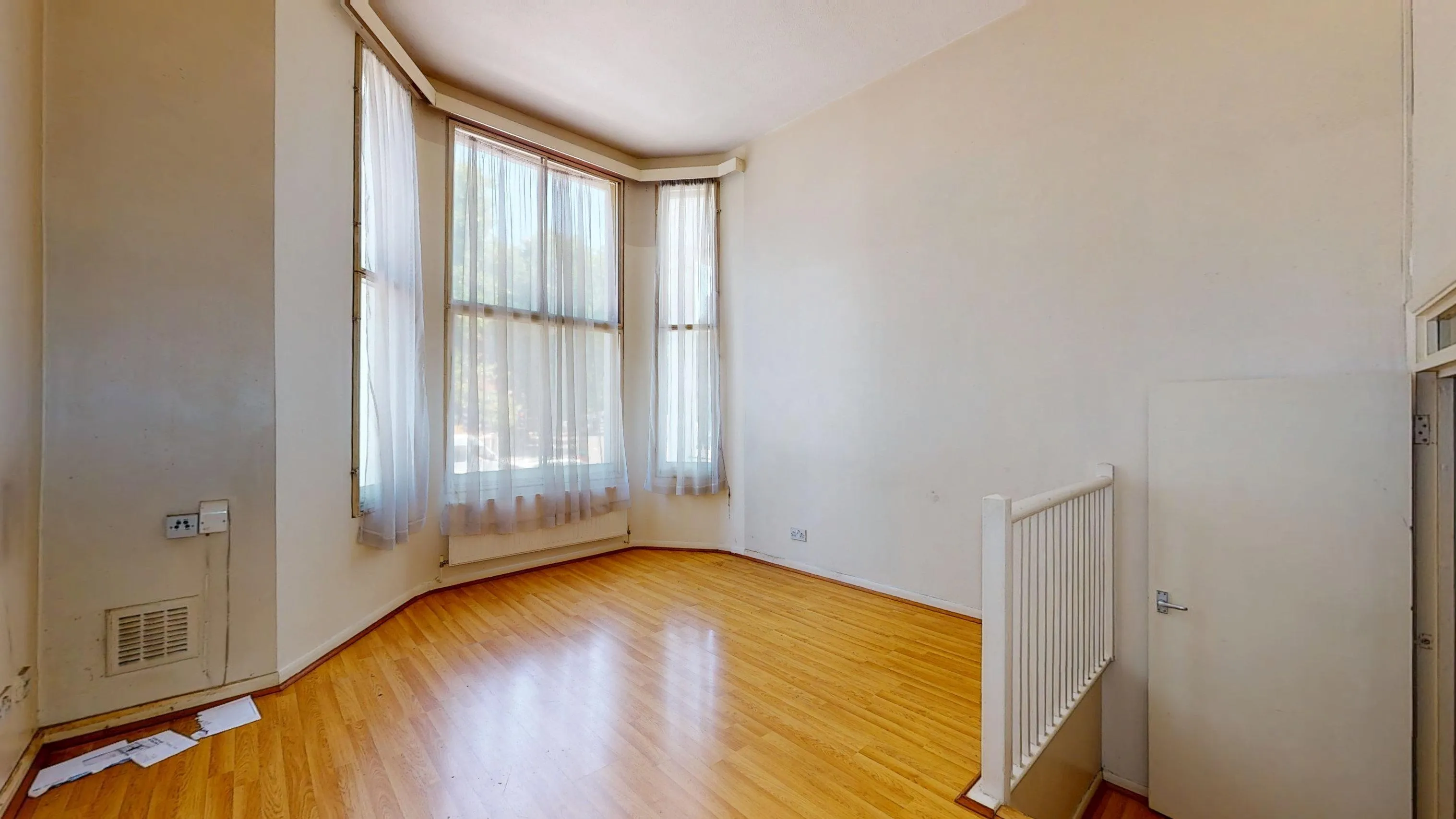 Flat 5, 136 Earls Court Road, Kensington, London, W8 6QL