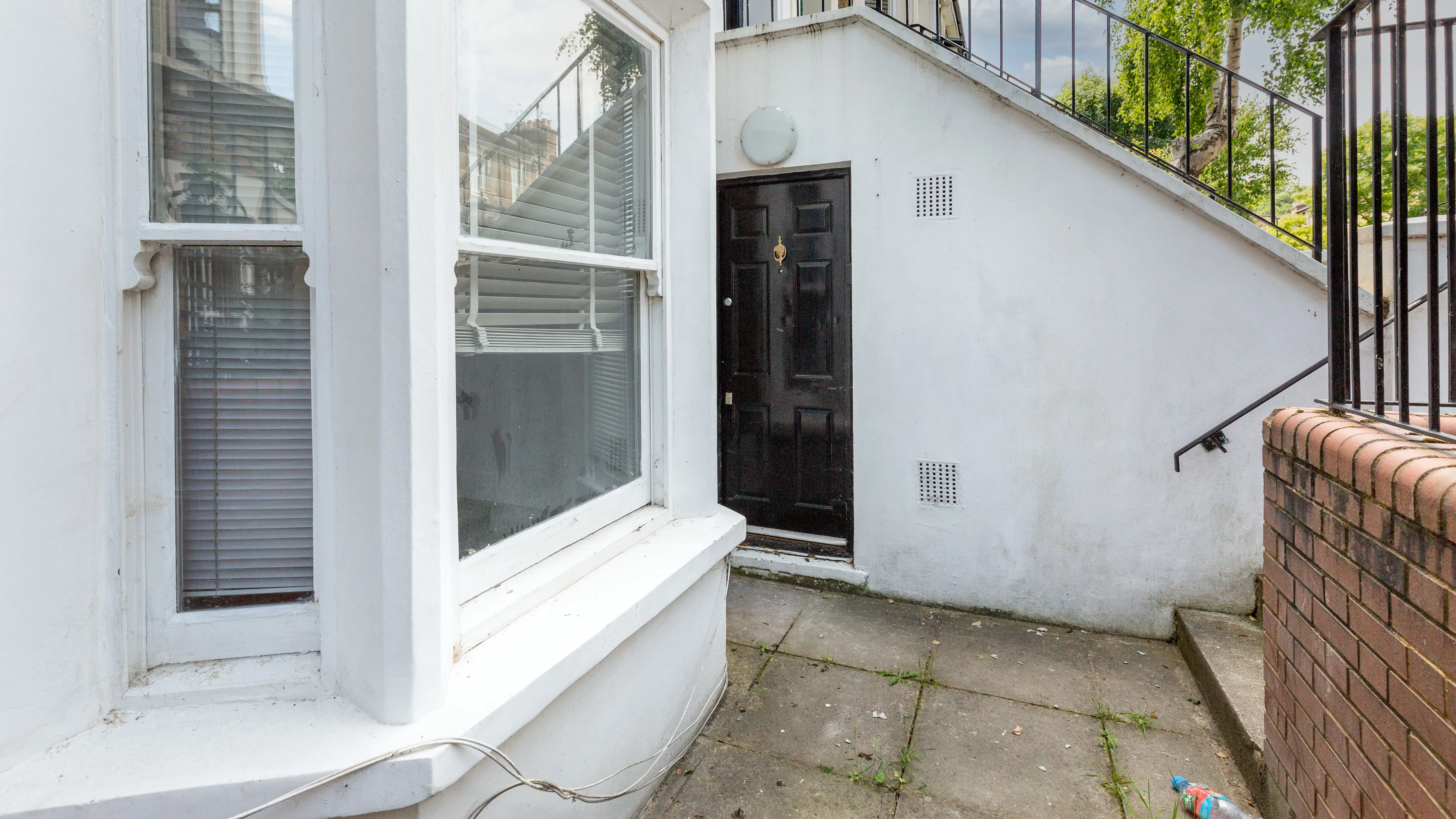 Flat A, 24 Montague Road, Hackney, London, E8 2HW