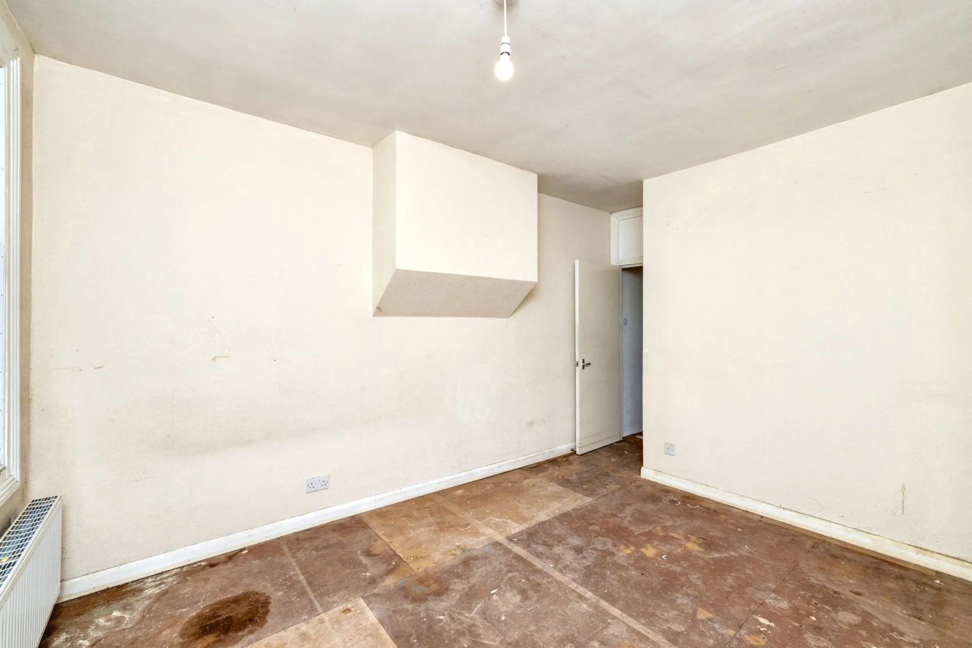 21 A & B Reginald Road, Forest Gate, London E7 9HS