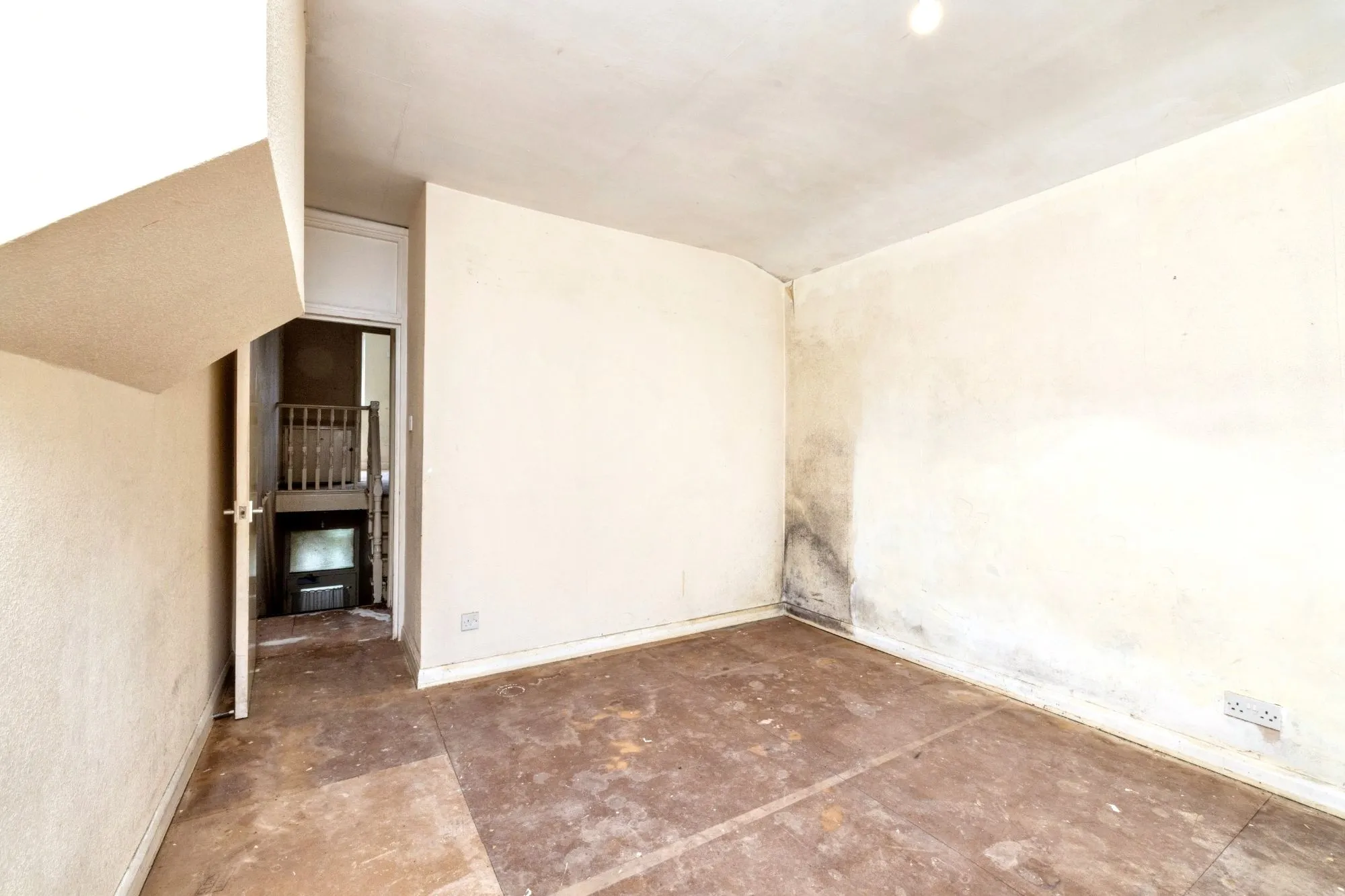 21 A & B Reginald Road, Forest Gate, London E7 9HS