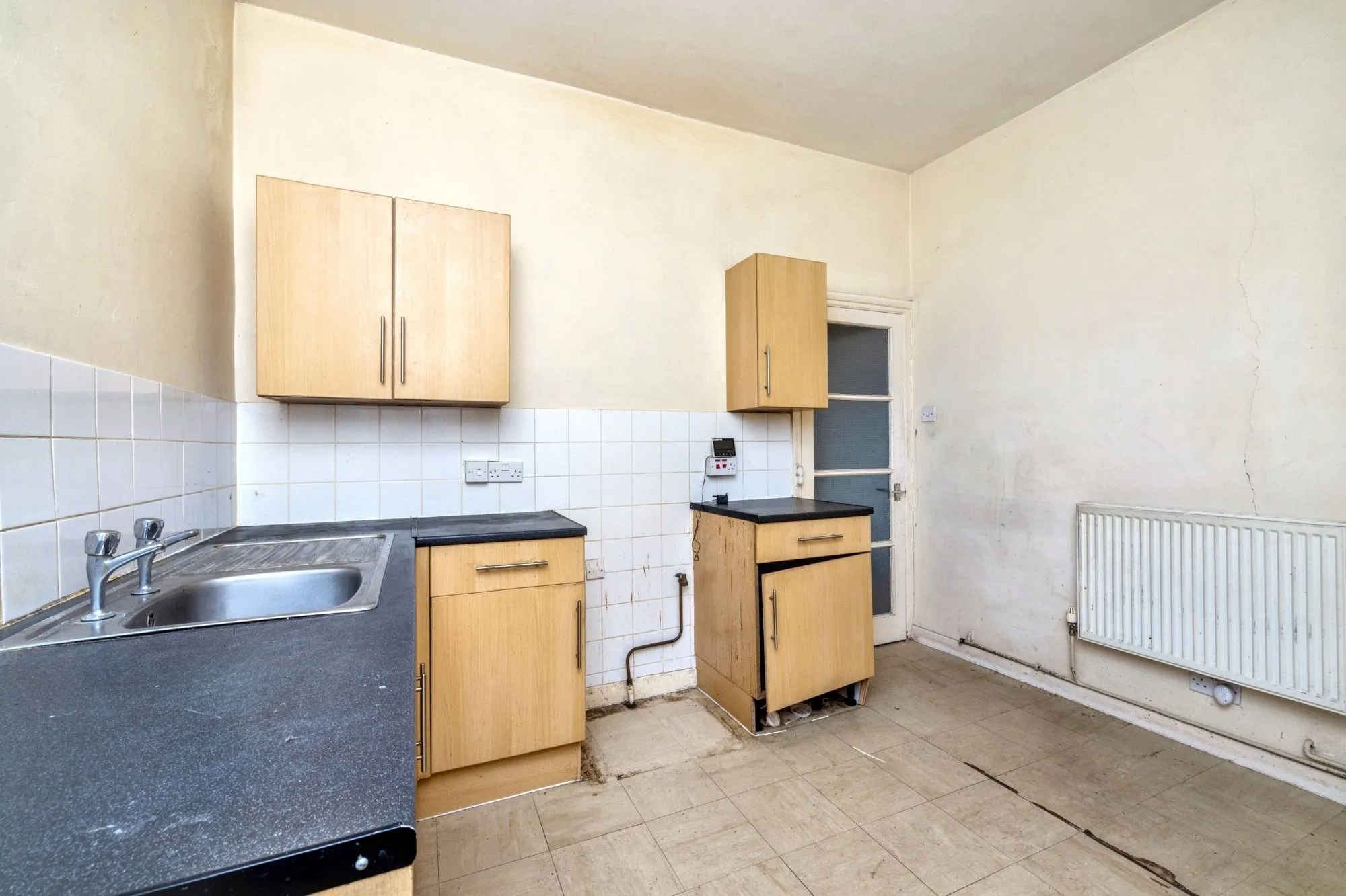 21 A & B Reginald Road, Forest Gate, London E7 9HS