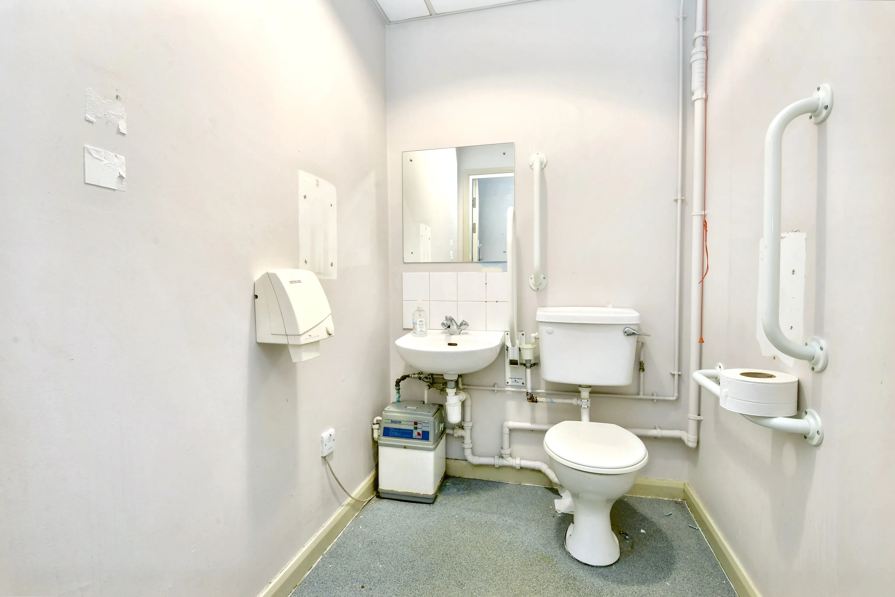 6 Market Place, Retford, Nottinghamshire, DN22 6HB