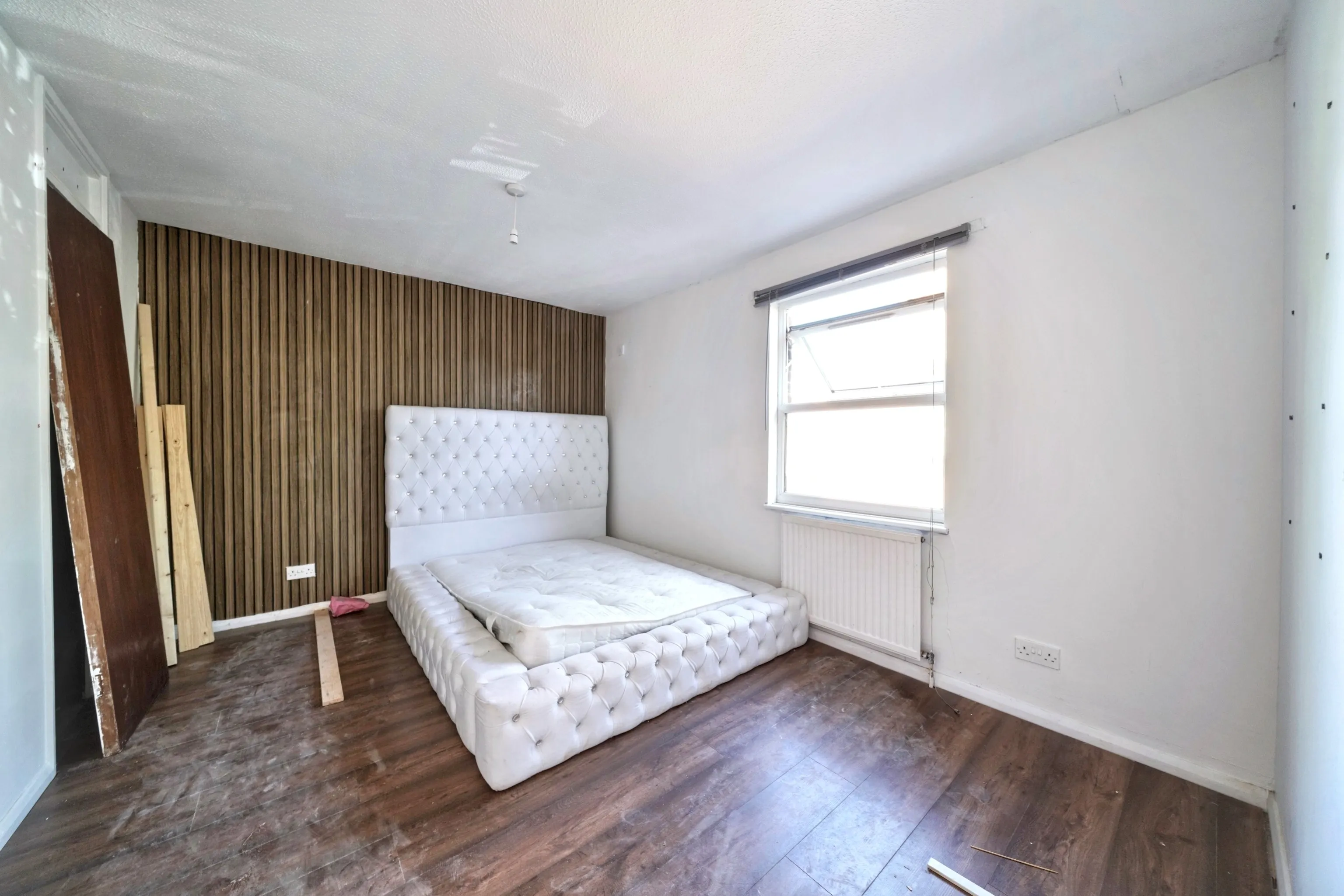 14 Routh Court, Feltham, TW14 8SJ