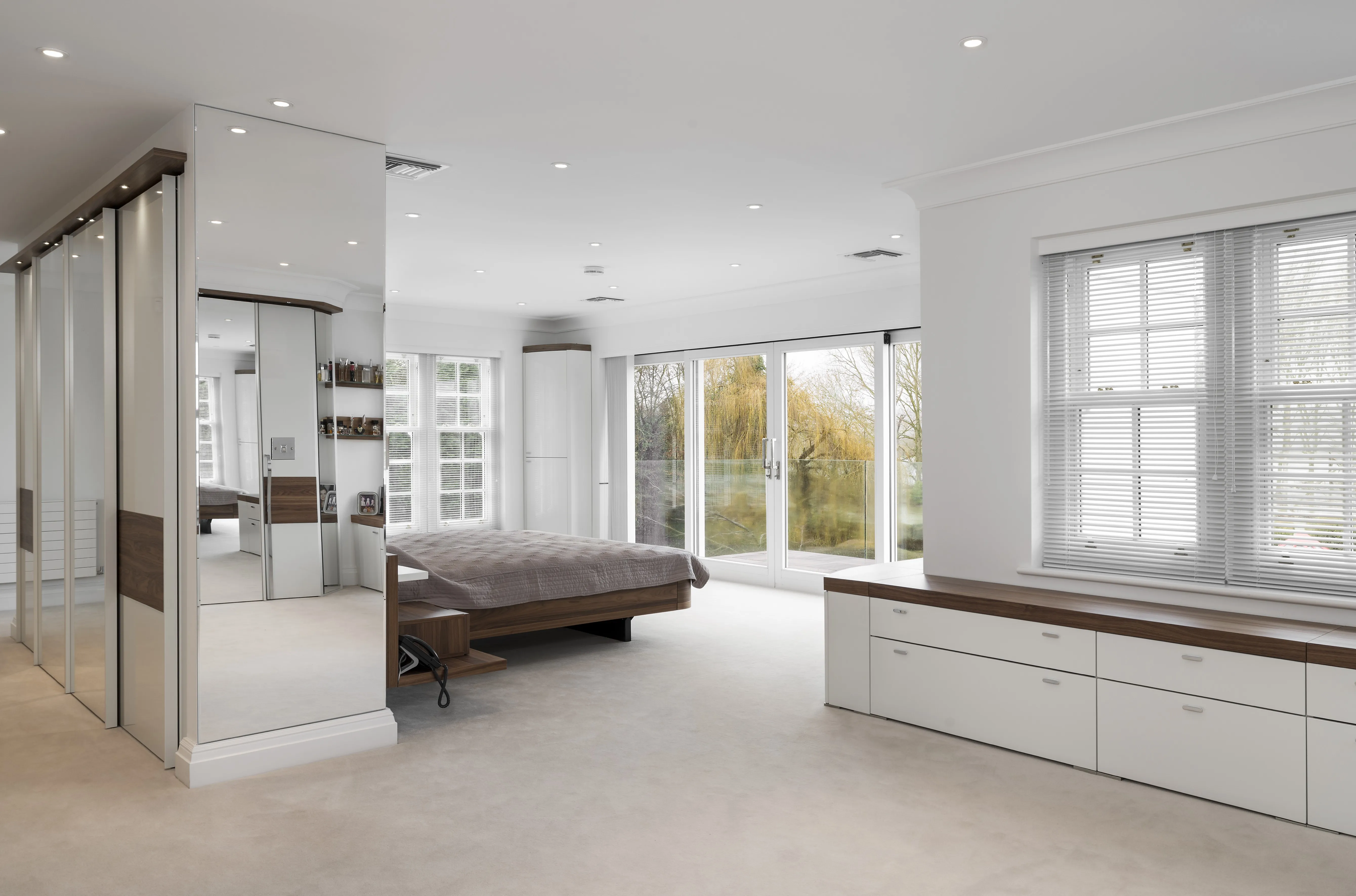 Sonning Court, Sonning-on-Thames, Berkshire, RG4 6UR