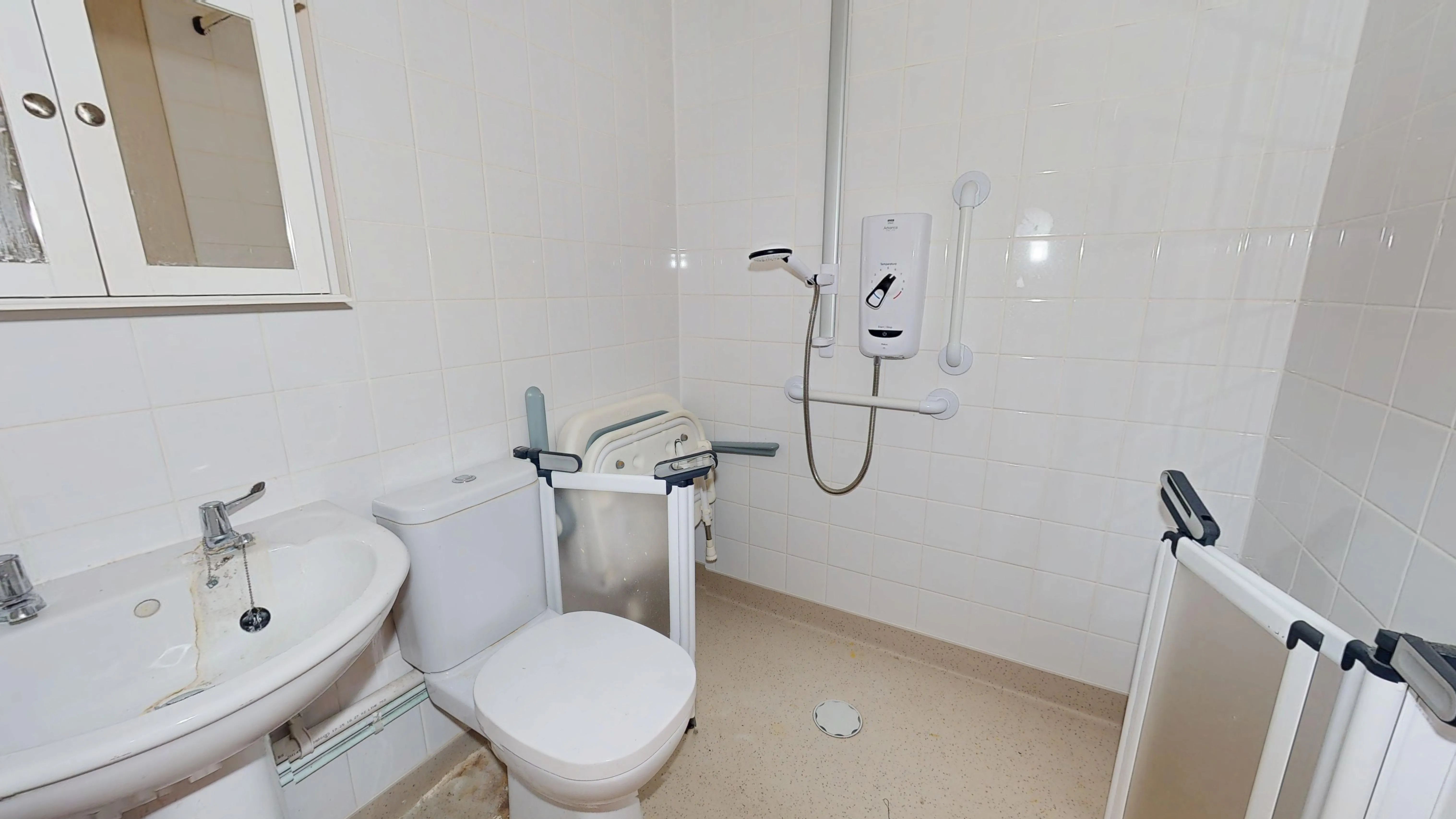 Flat F, 74 Darenth Road, Stamford Hill, London, N16 6ED