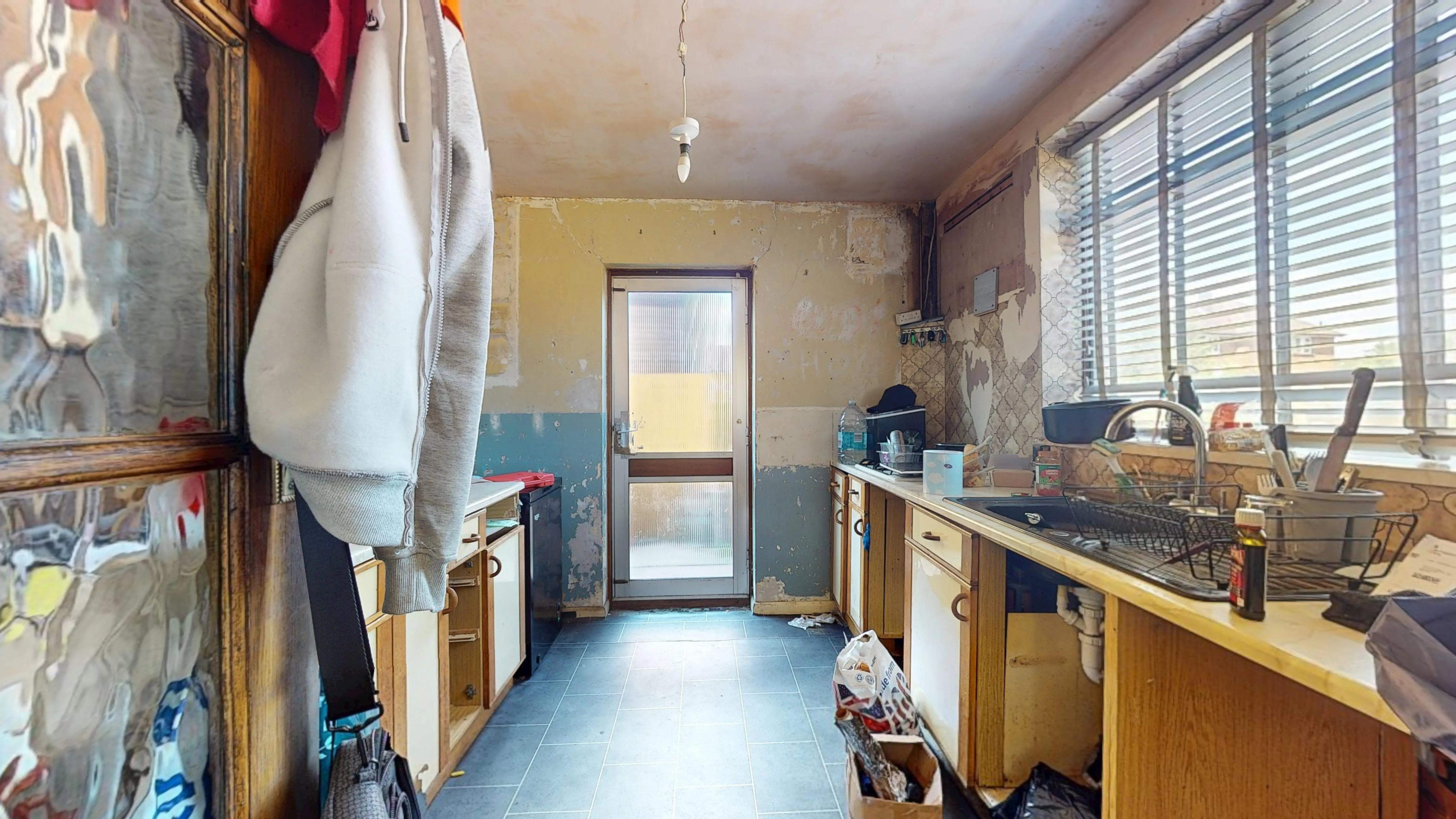 100 Crockenhill Road, Orpington, Kent, BR5 4DG