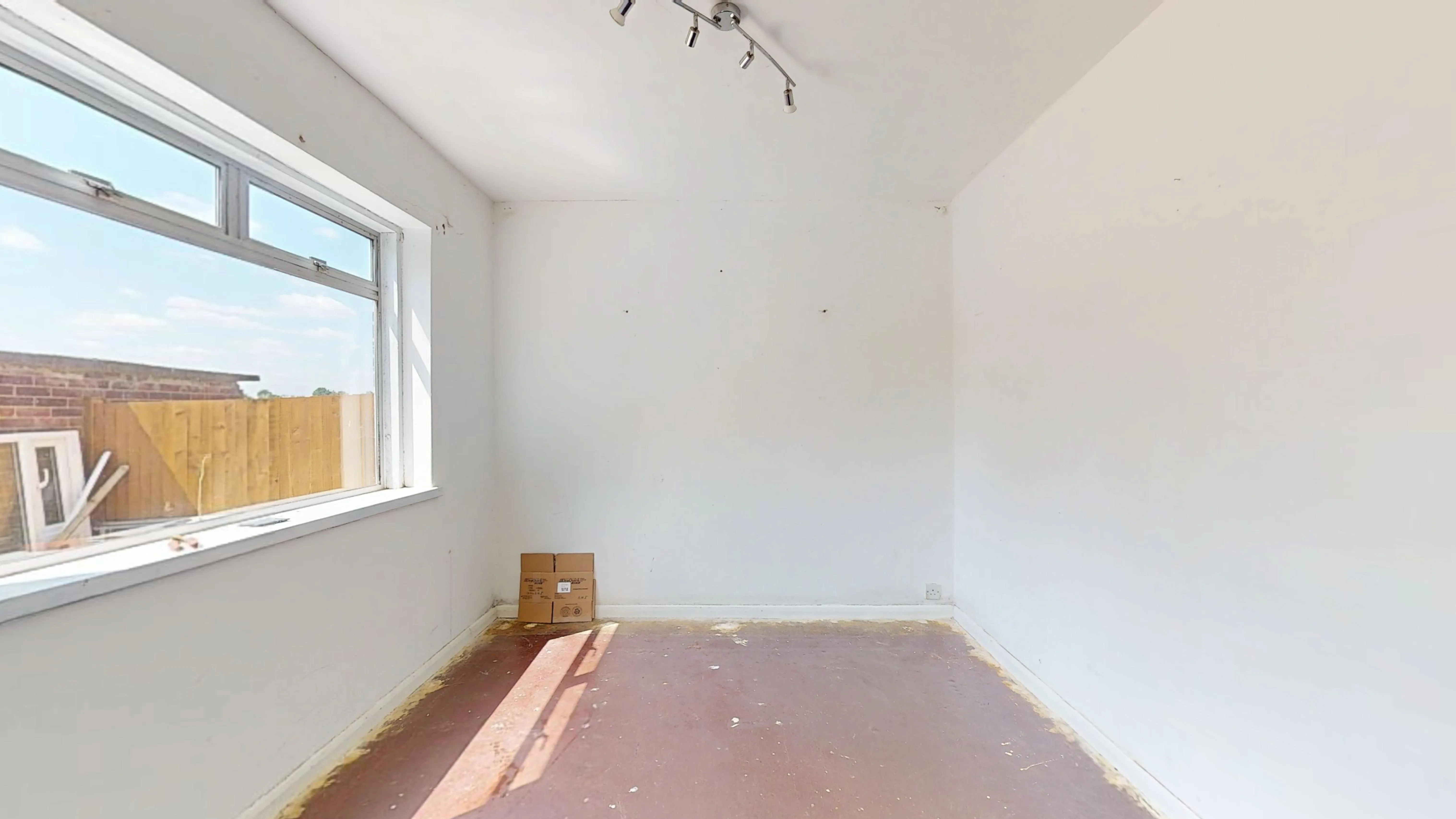 100 Crockenhill Road, Orpington, Kent, BR5 4DG