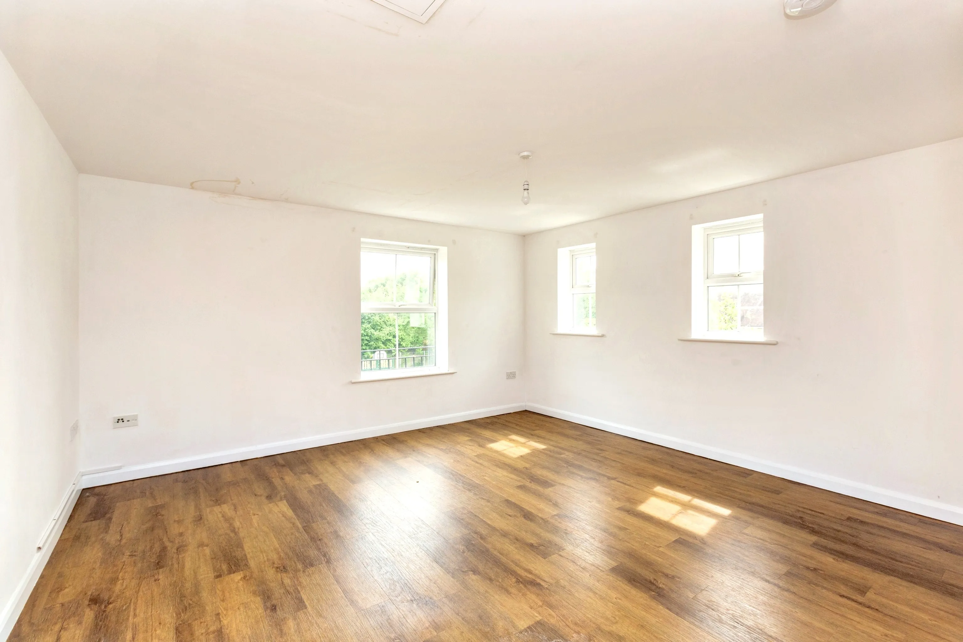 Flat 33, Elizabeth Jennings Way, Oxford, Oxfordshire, OX2 7EJ
