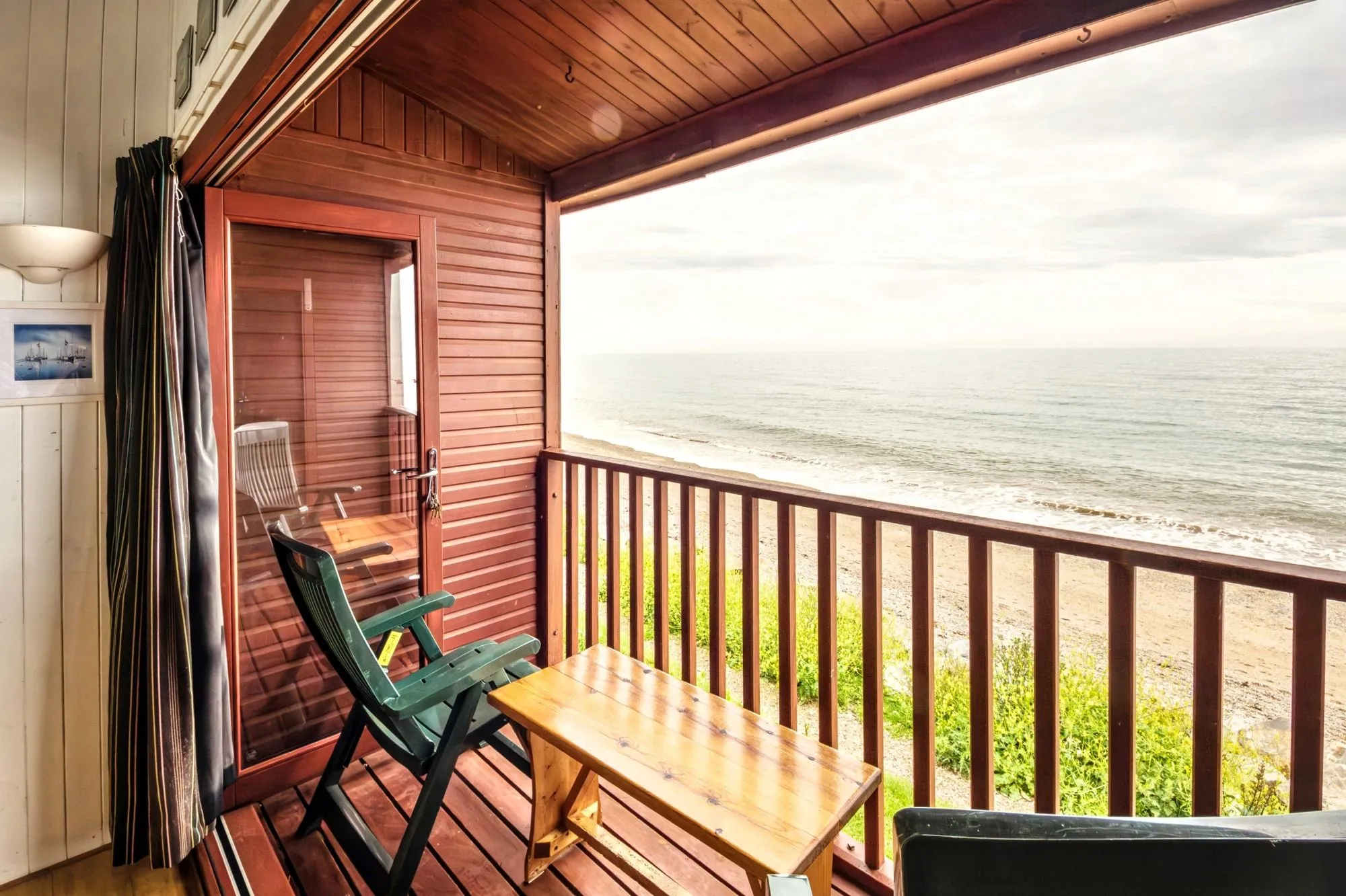 Dove Chalet W11, Branscombe Beach, Devon EX12 3DP
