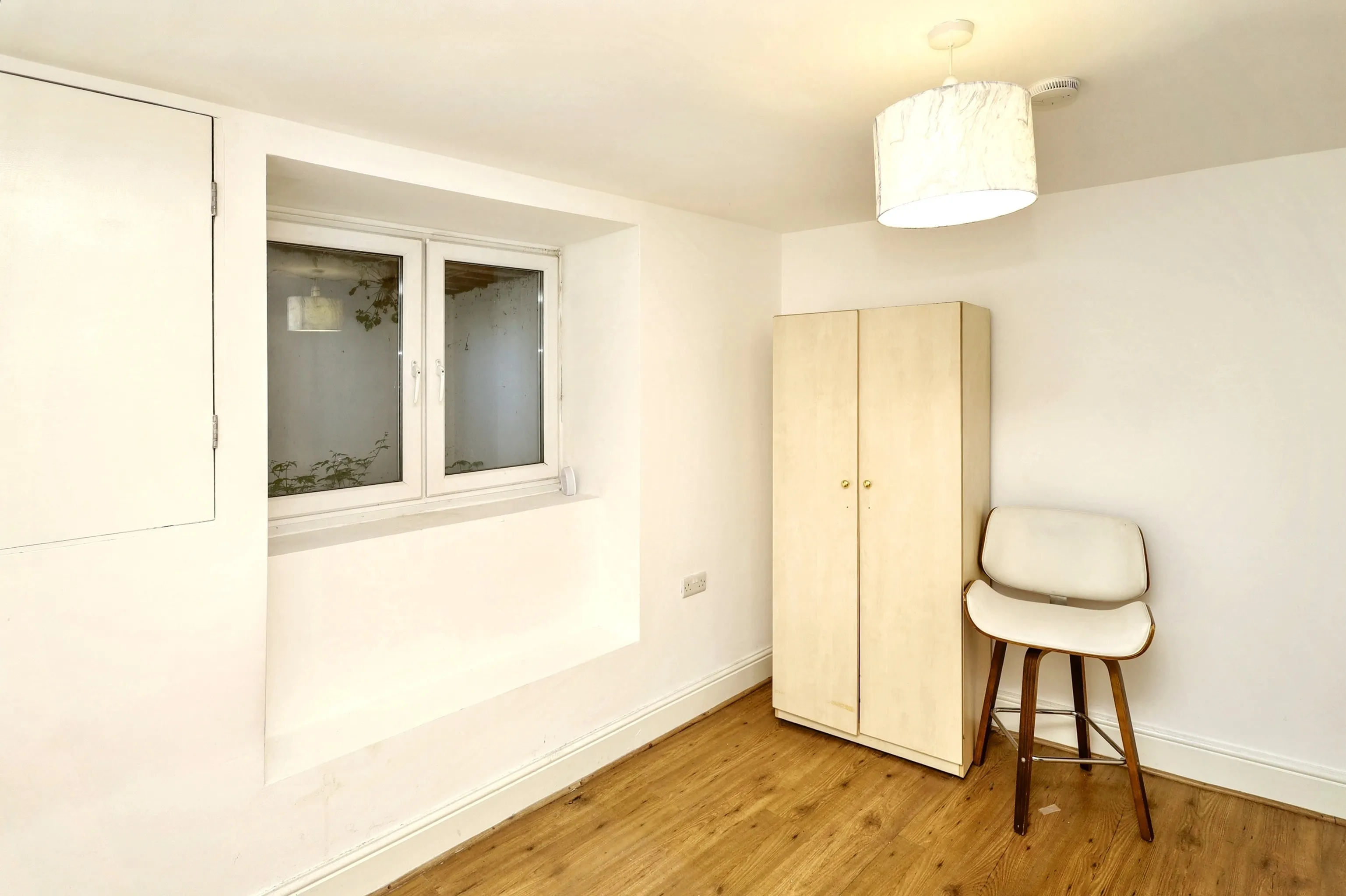 Lower Ground Floor Flat, 52 Capworth Street, Leyton, London E10 7HA