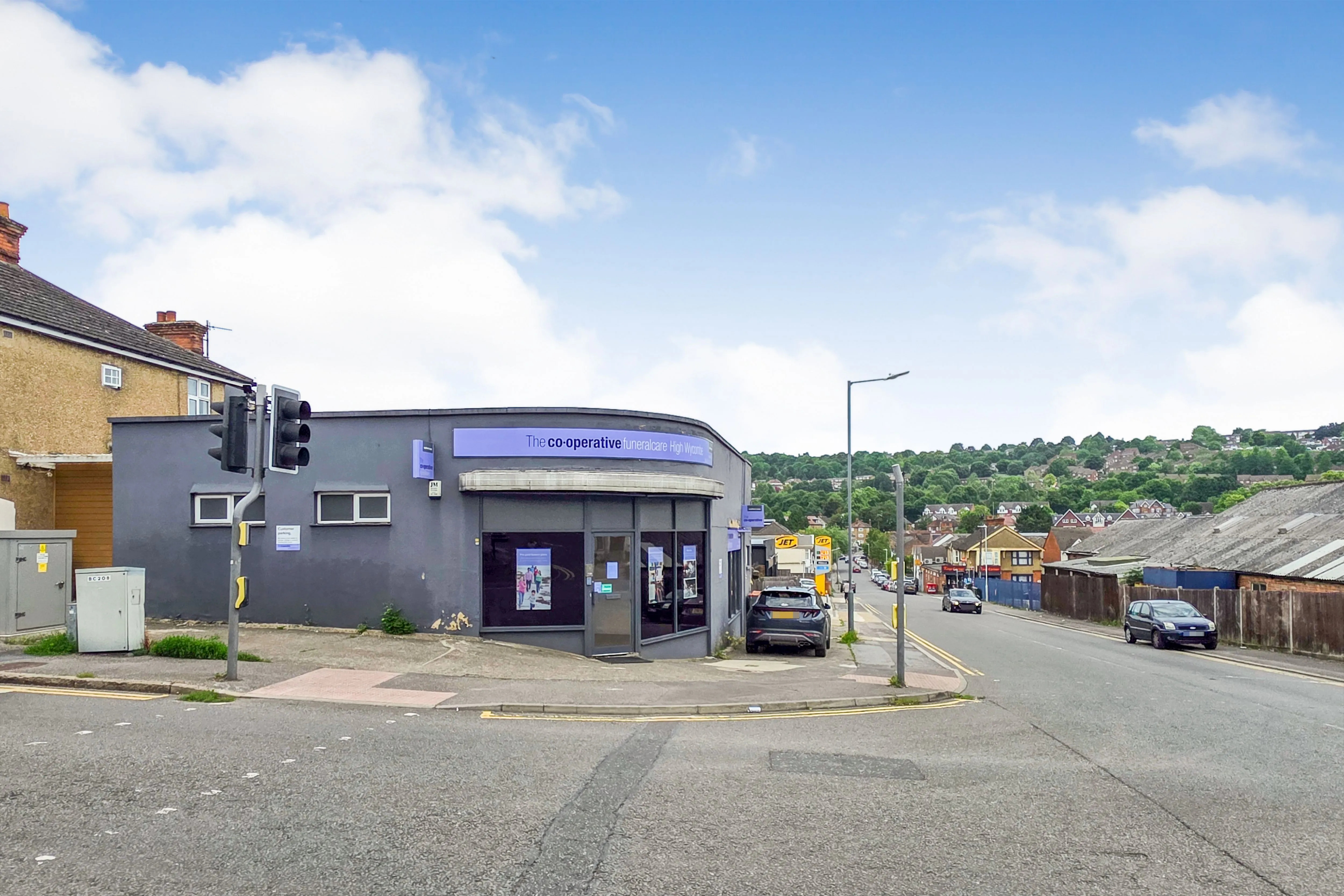 110 Dashwood Avenue, High Wycombe, HP12 3EB