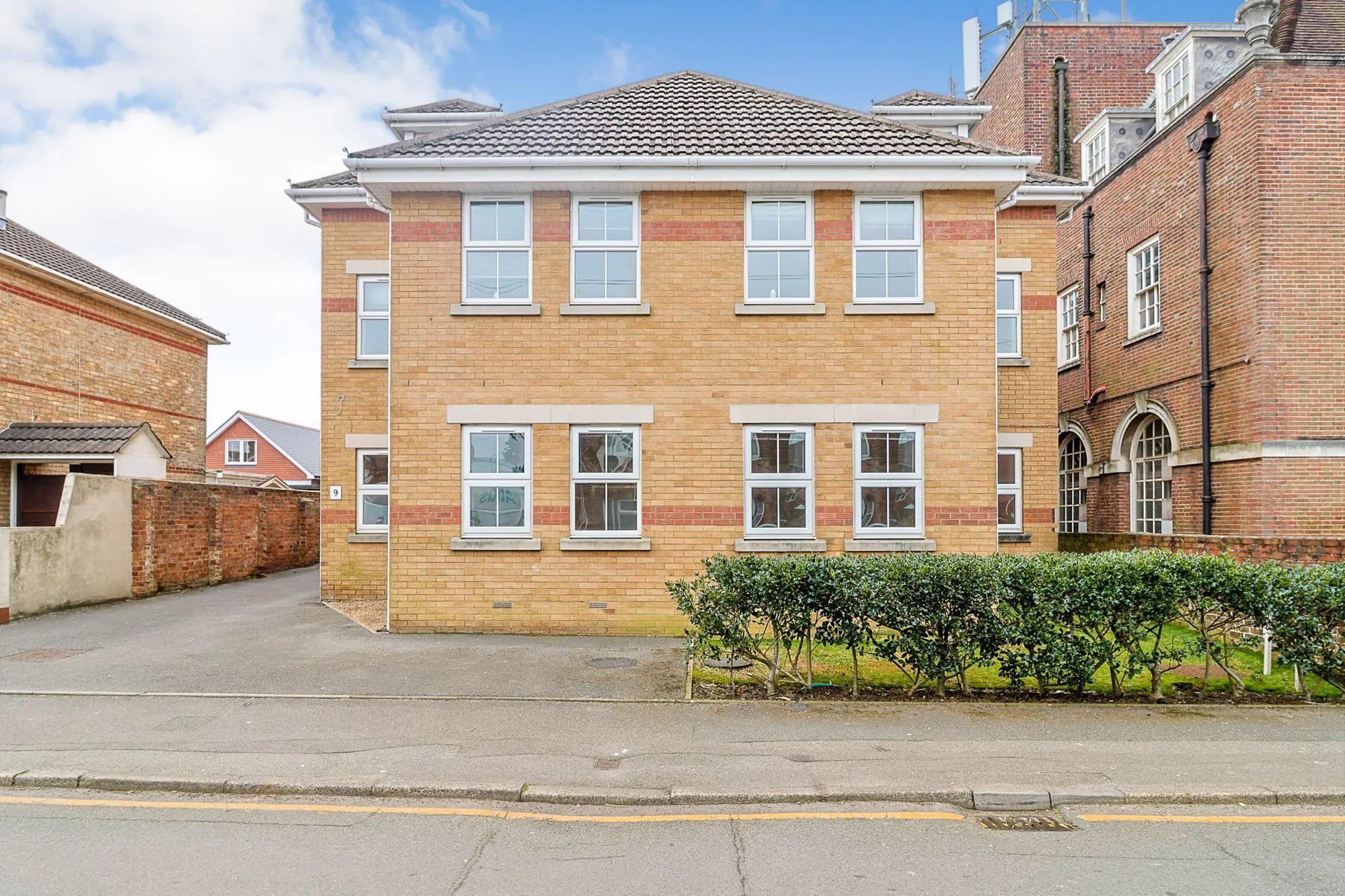 Flat 7, 9 Wycliffe Road, Bournemouth, Dorset  BH9 1JP