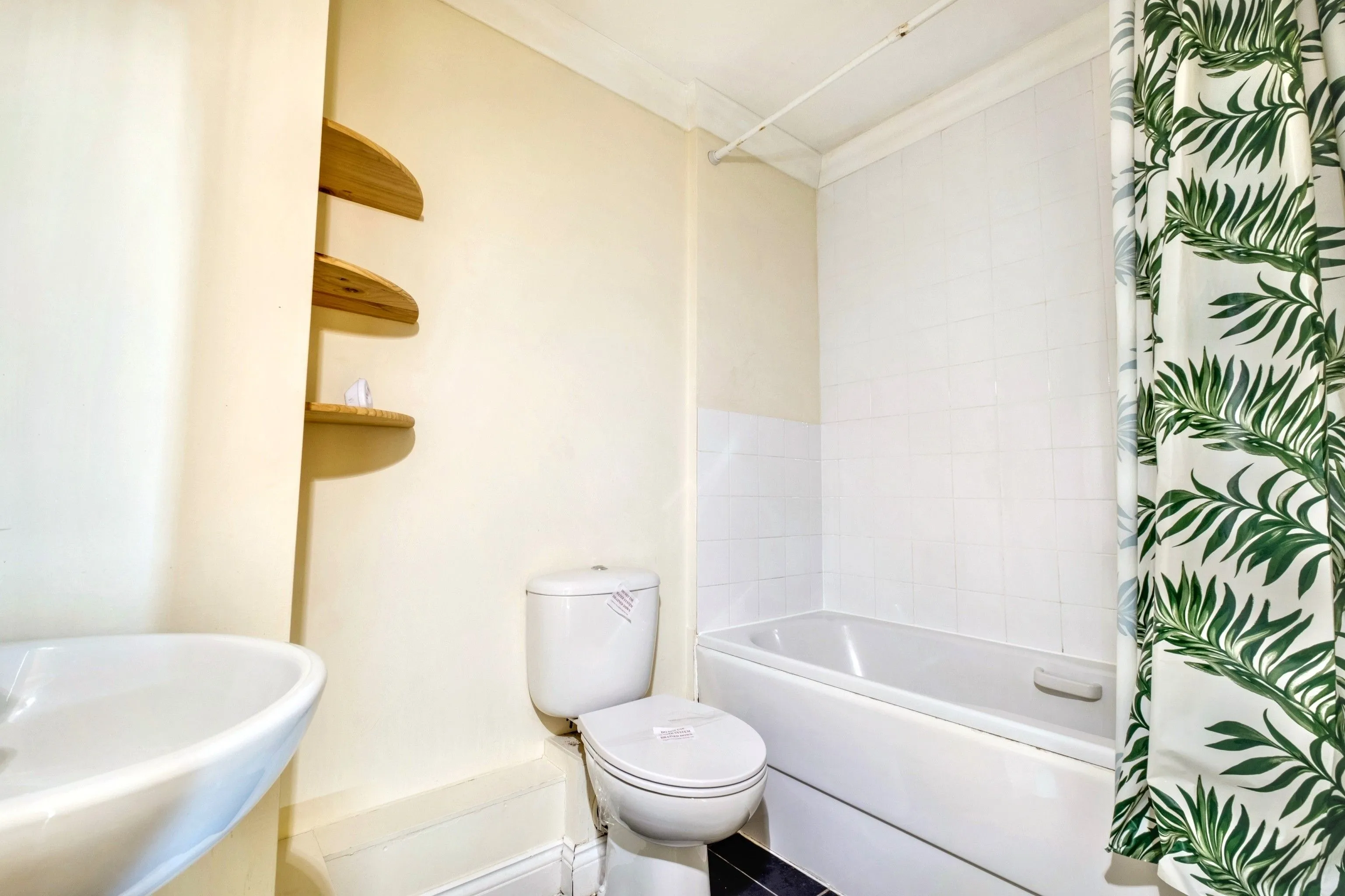 Flat 7, 9 Wycliffe Road, Bournemouth, Dorset  BH9 1JP