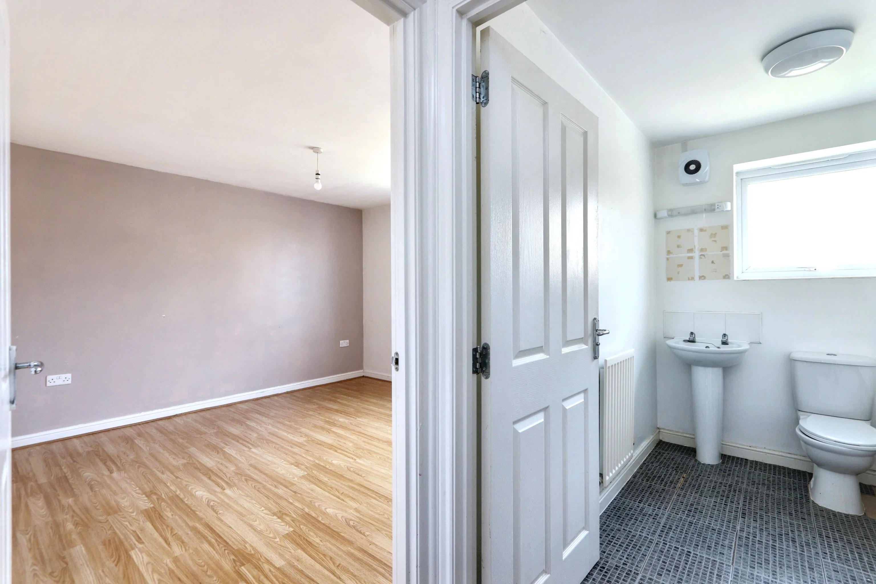 12 Kenninghall Road, Sheffield, South Yorkshire, S2 3WG