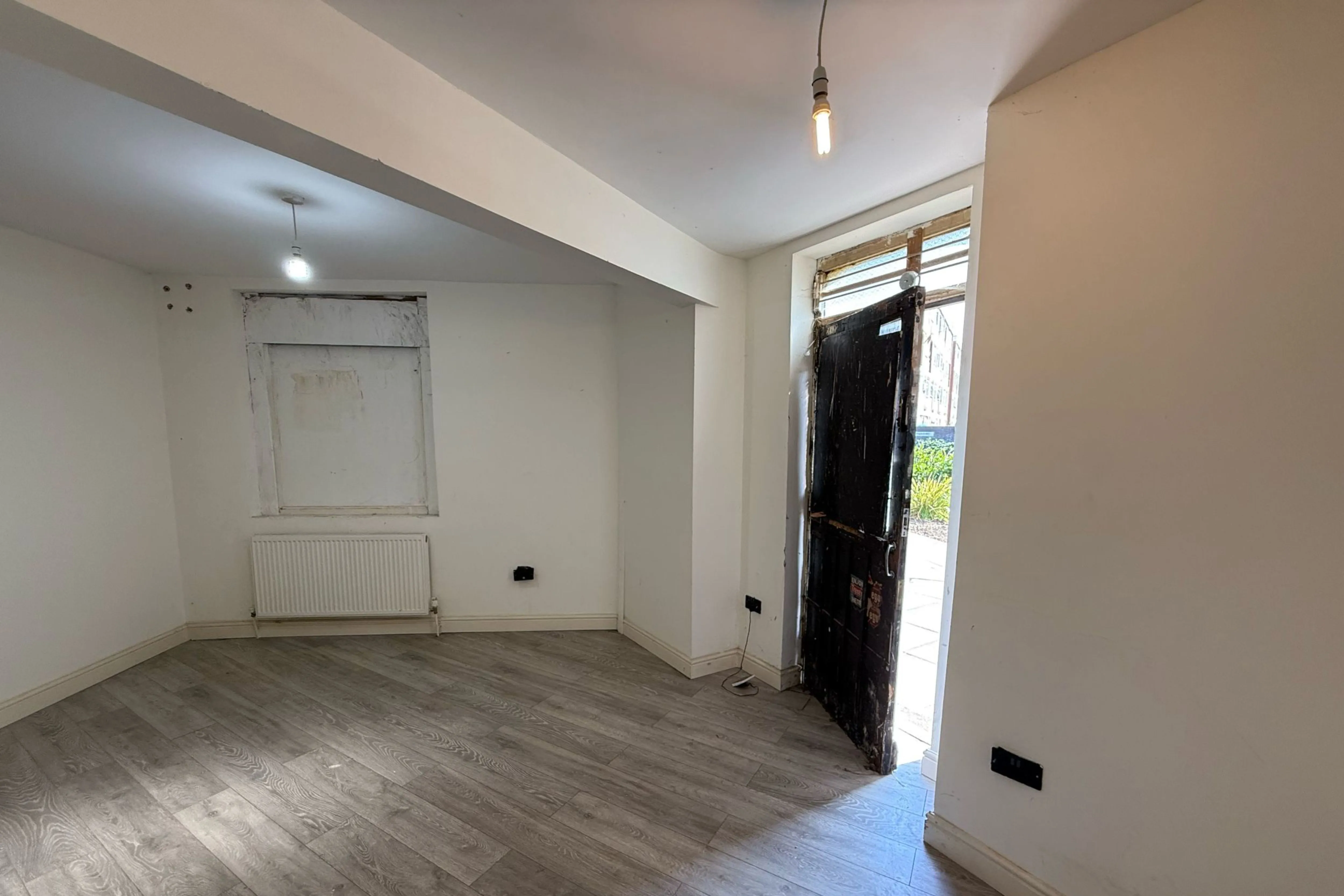 21 Cressy House, Hannibal Road, Stepney Green, London E1 3JE