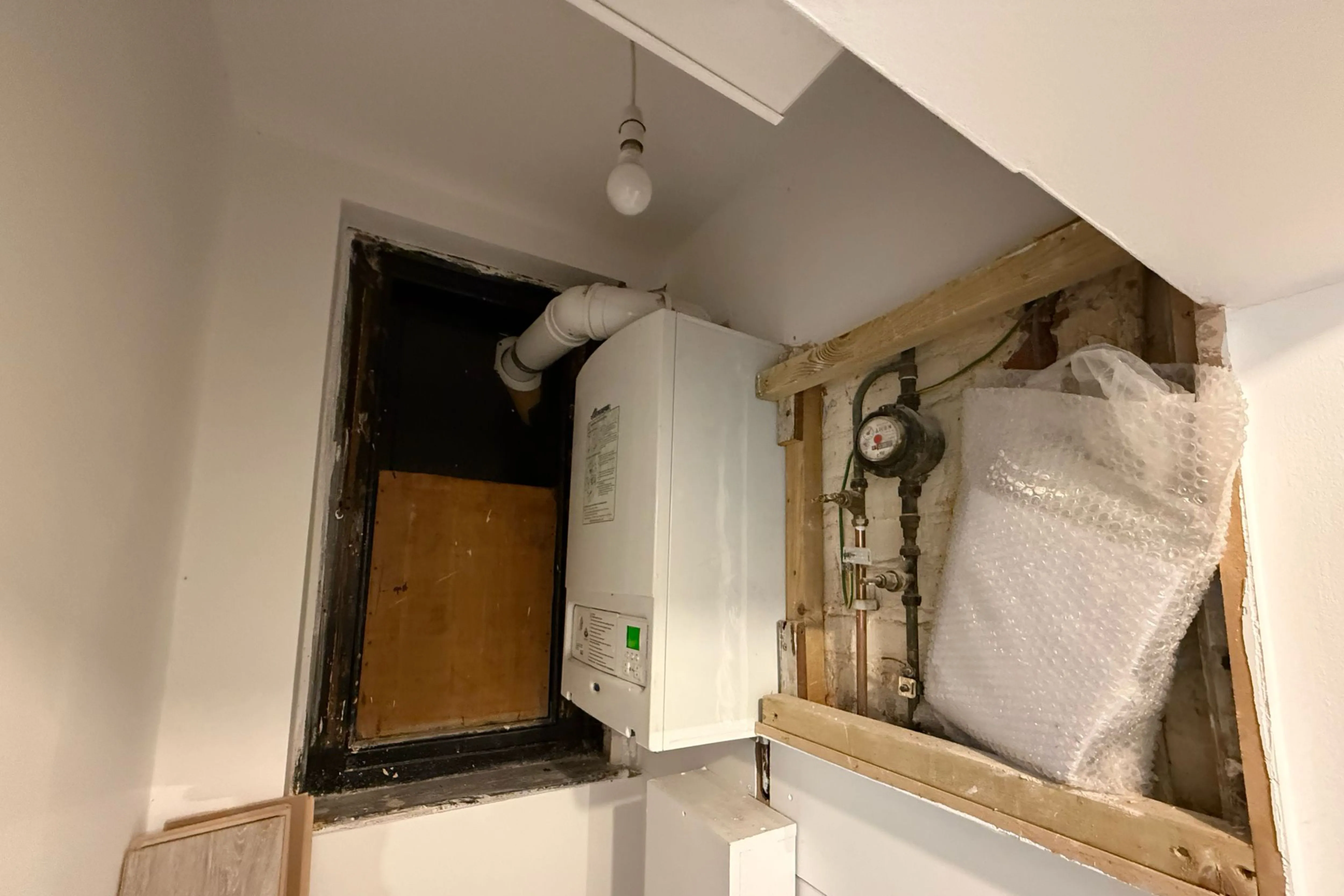 21 Cressy House, Hannibal Road, Stepney Green, London E1 3JE