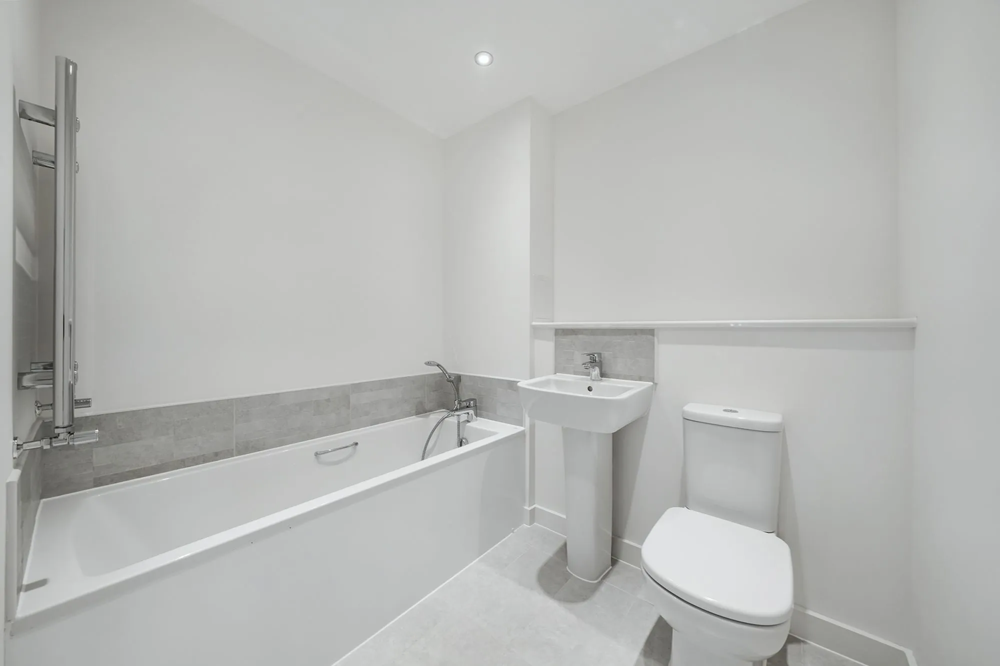 Flat 10, Denman House, 1 New Road, Feltham TW14 9AJ