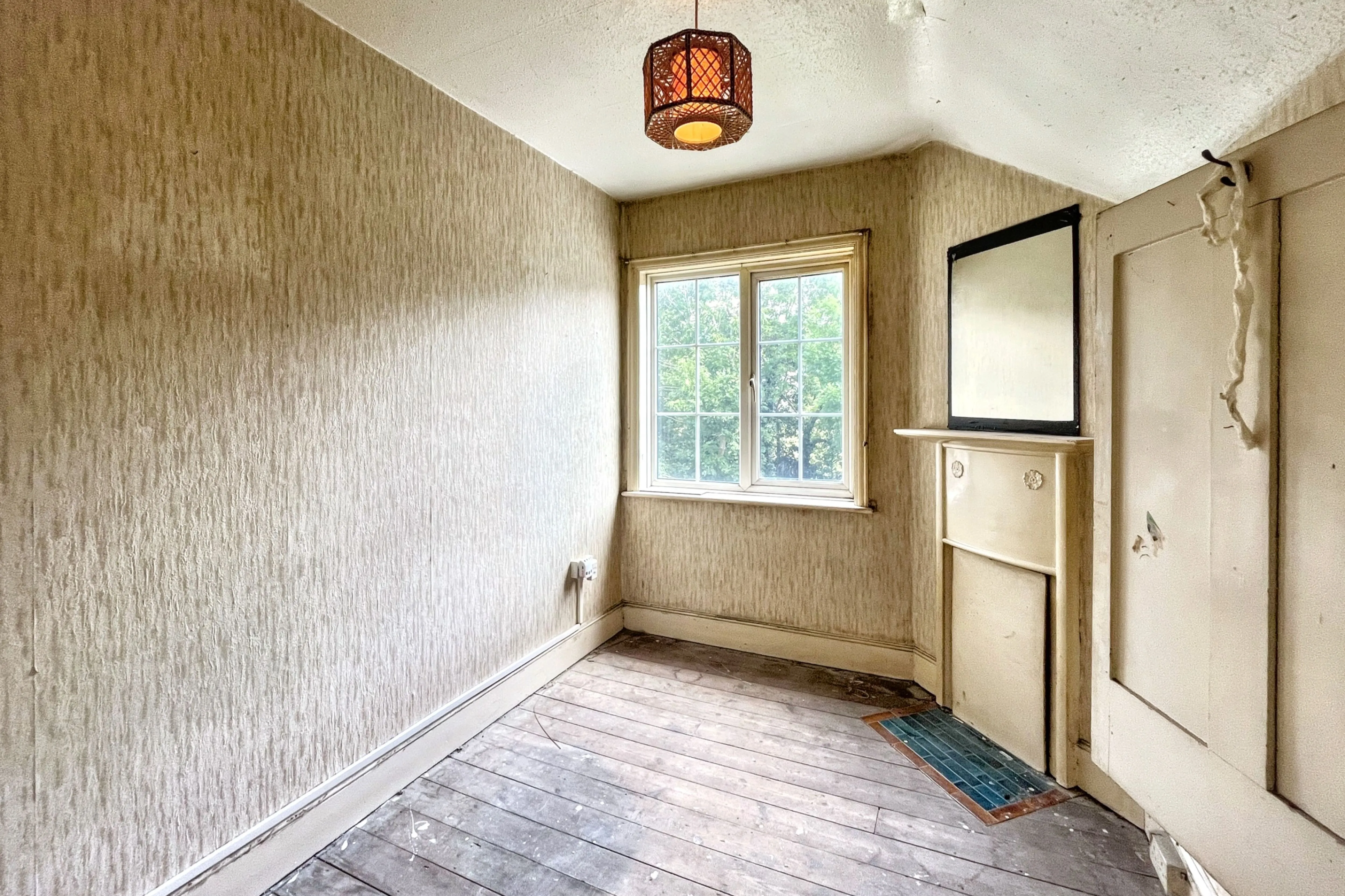 79 Valley Road, Streatham, London SW16 2XL