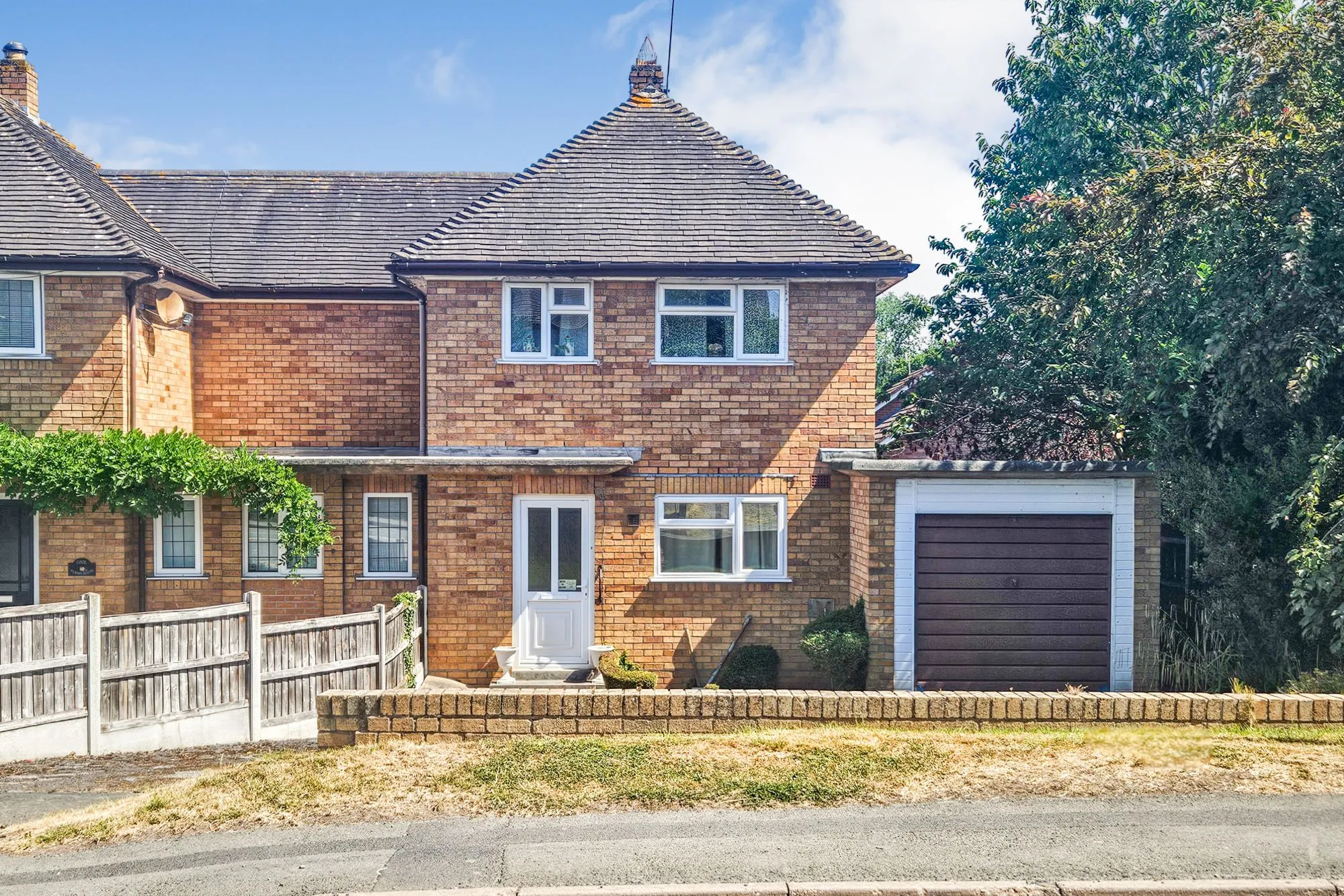 2 Nurses Houses, Tenbury Wells, Worcestershire, WR15 8DA