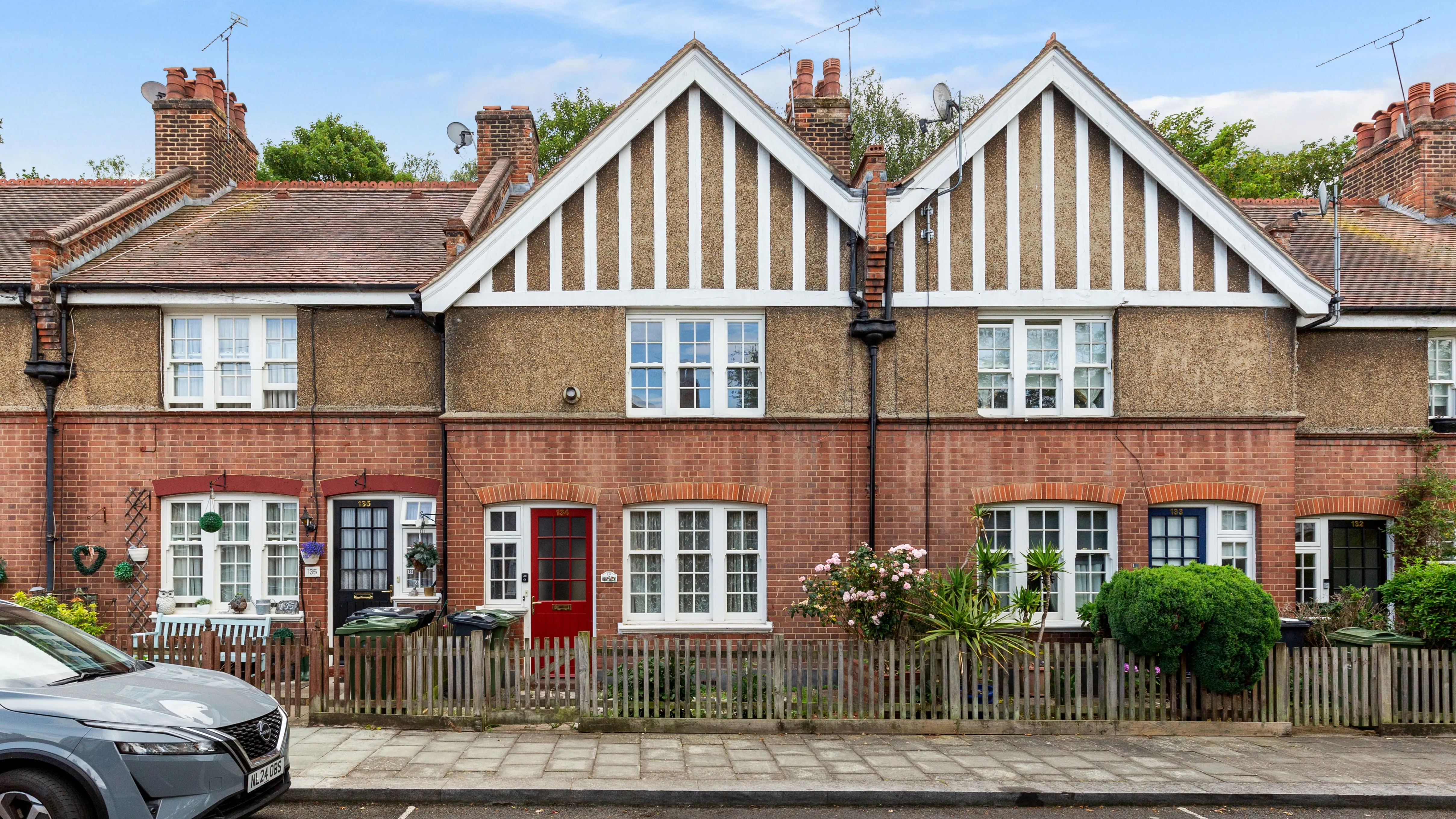 134 Peabody Cottages, Rosendale Road, Herne Hill, London, SE24 9DR