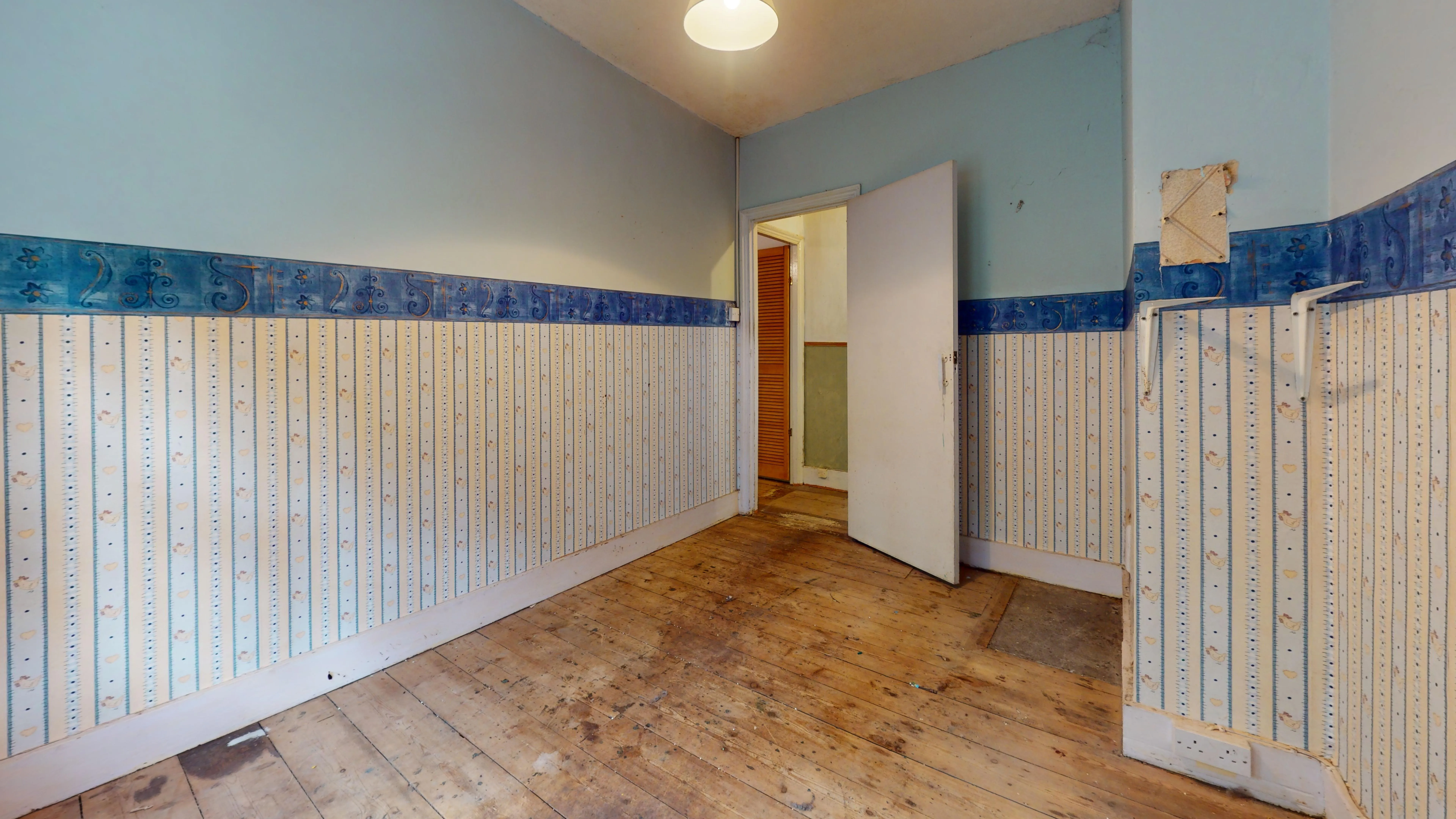 134 Peabody Cottages, Rosendale Road, Herne Hill, London, SE24 9DR
