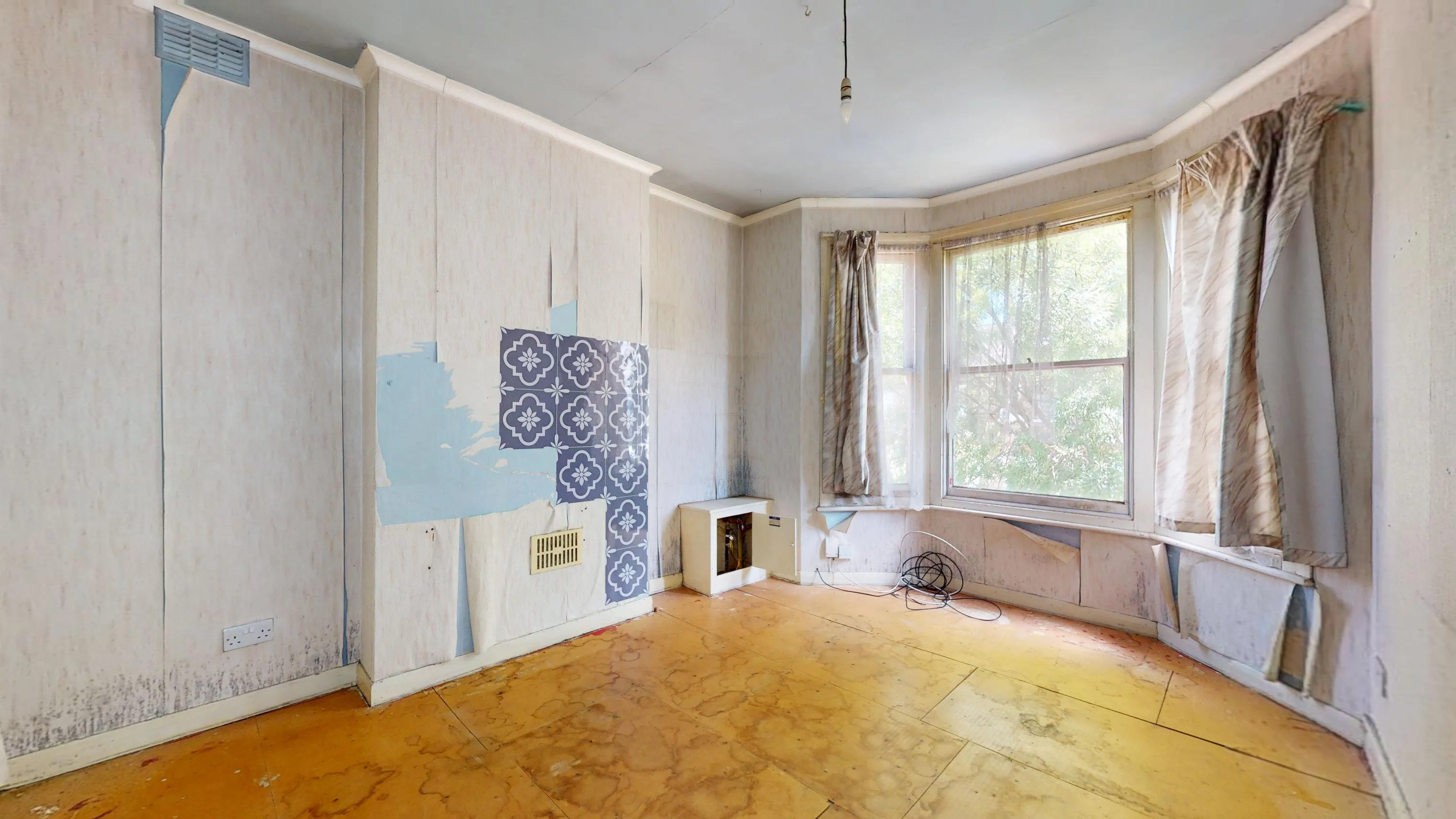 First Floor Flat, 8 Wycliffe Road, Wimbledon, London, SW19 1ER