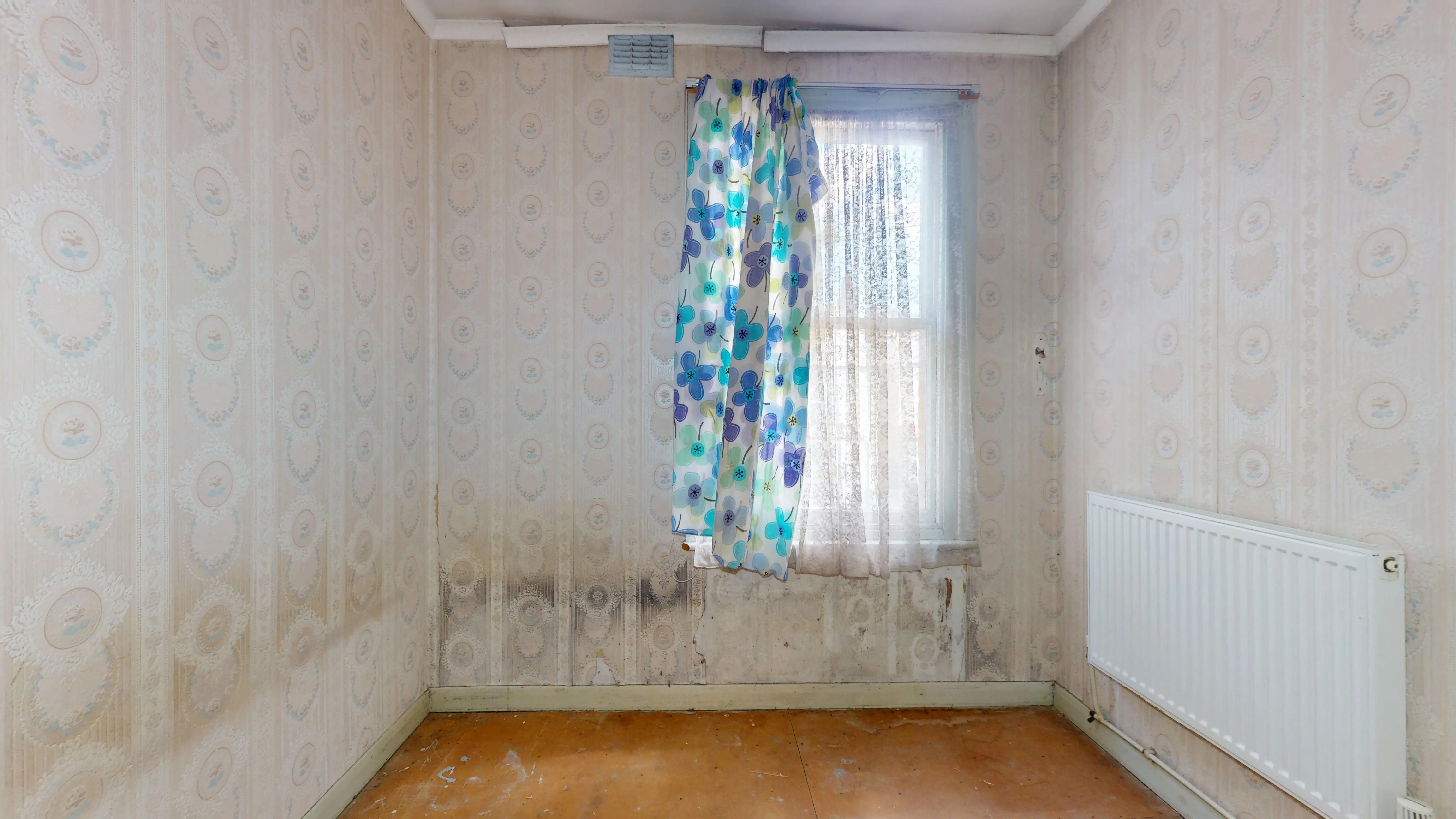 First Floor Flat, 8 Wycliffe Road, Wimbledon, London, SW19 1ER