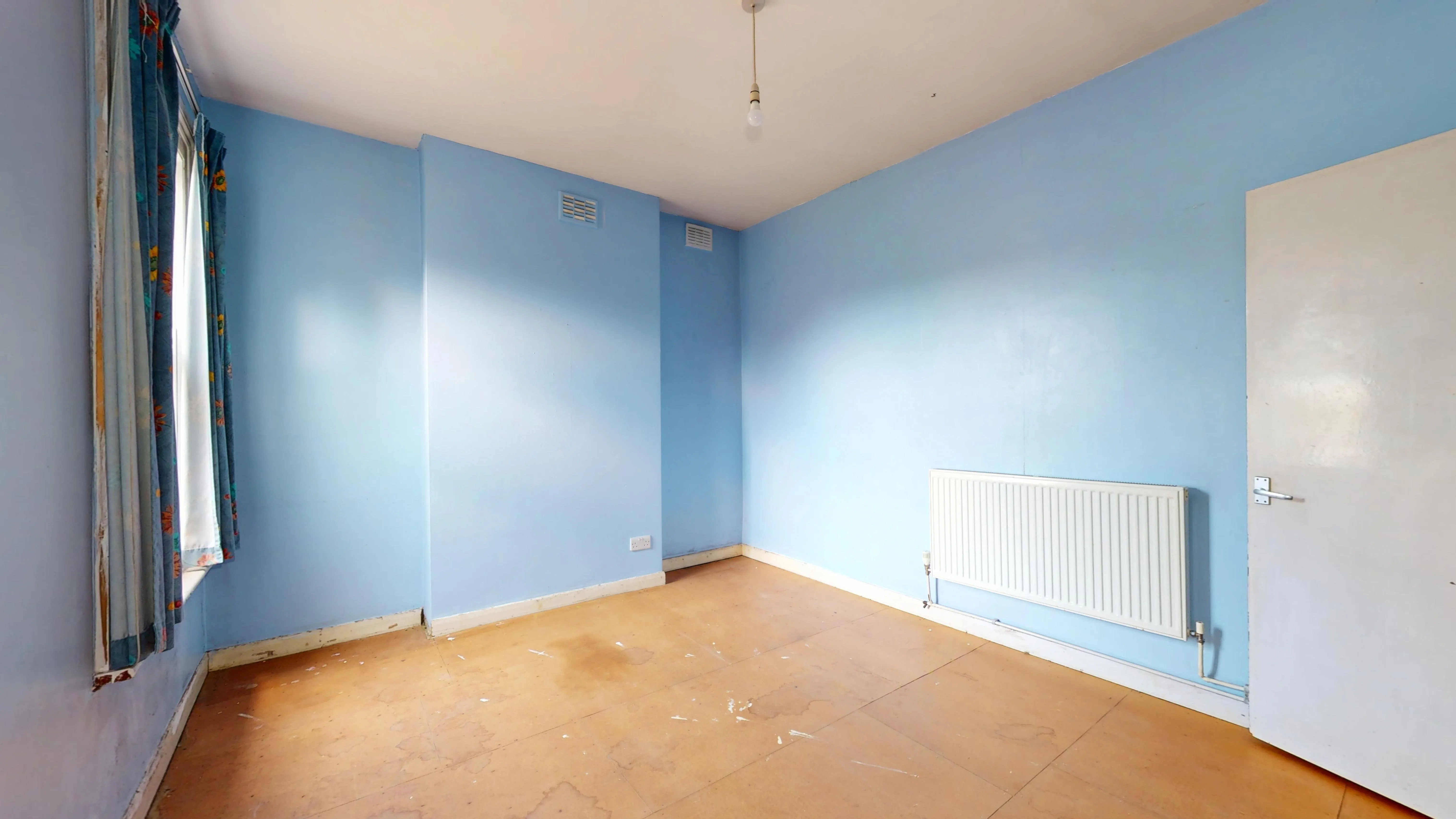 First Floor Flat, 8 Wycliffe Road, Wimbledon, London, SW19 1ER