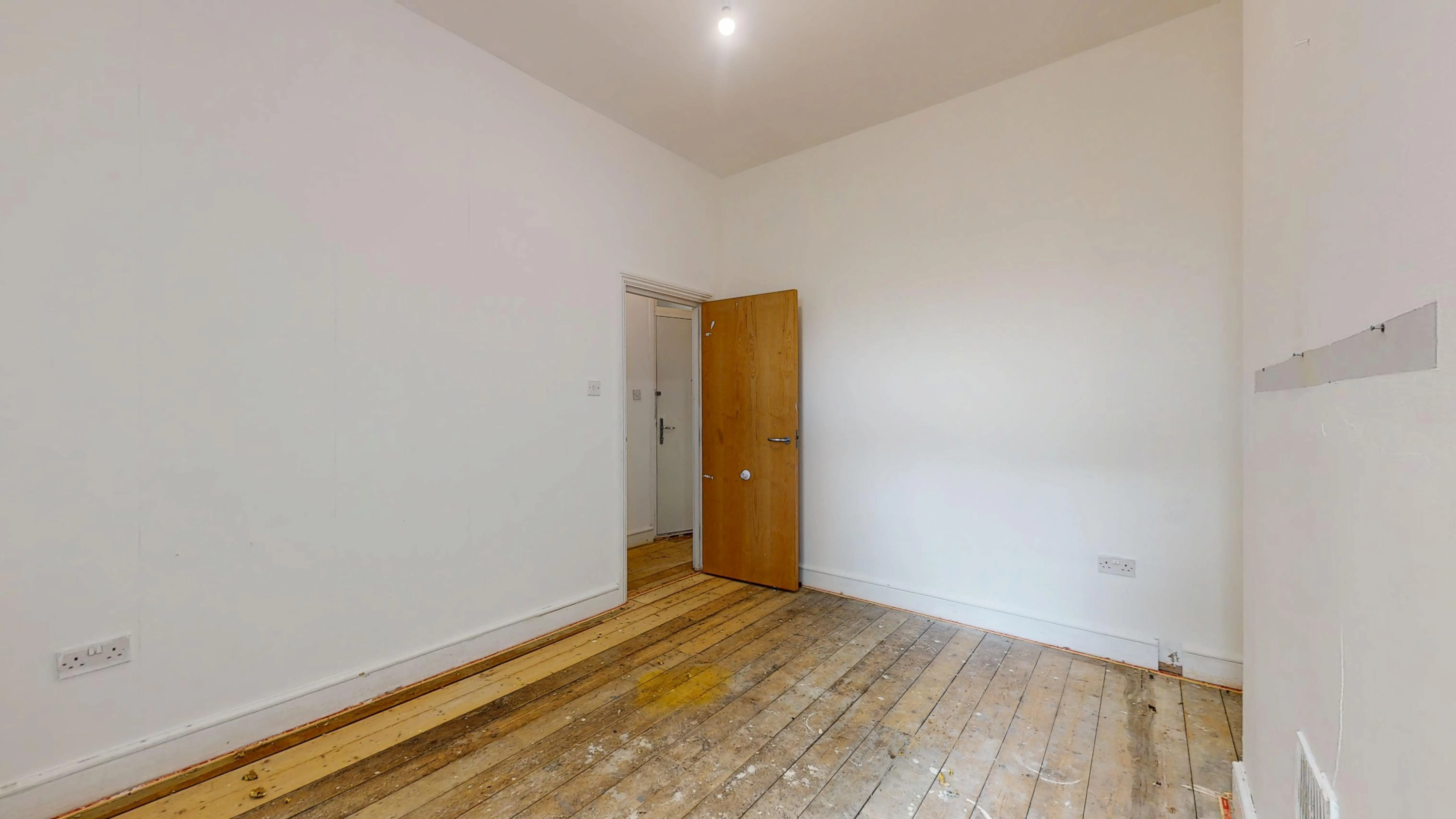 Flat A, 24 Atherfold Road, Clapham, London, SW9 9LW