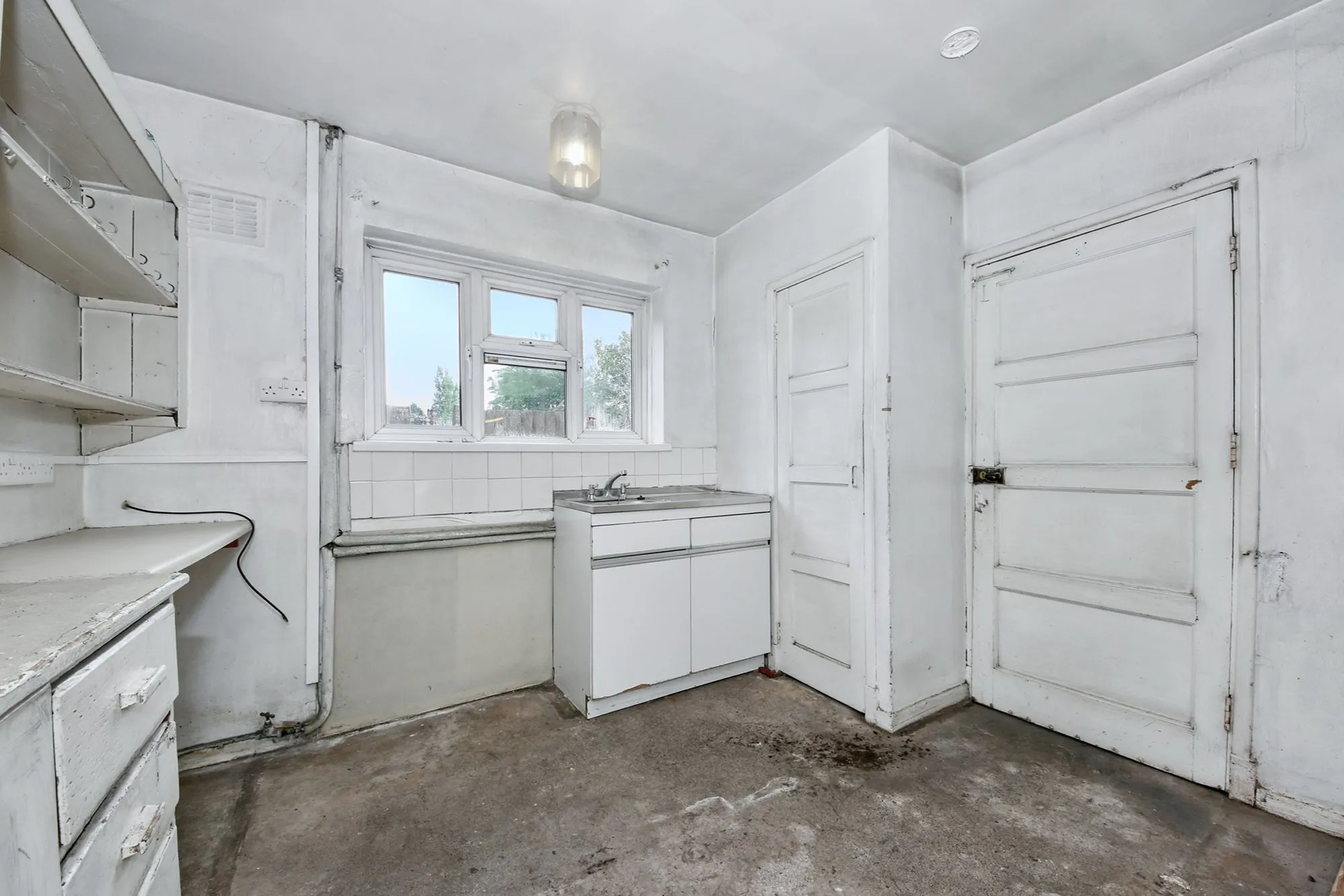 79 Darwin Road, Walsall WS2 7EP