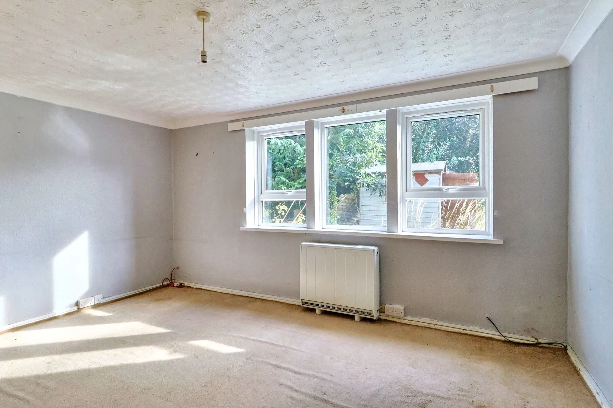 57 Thurlocks, Tintinhull, Yeovil, Somerset, BA22 8QE