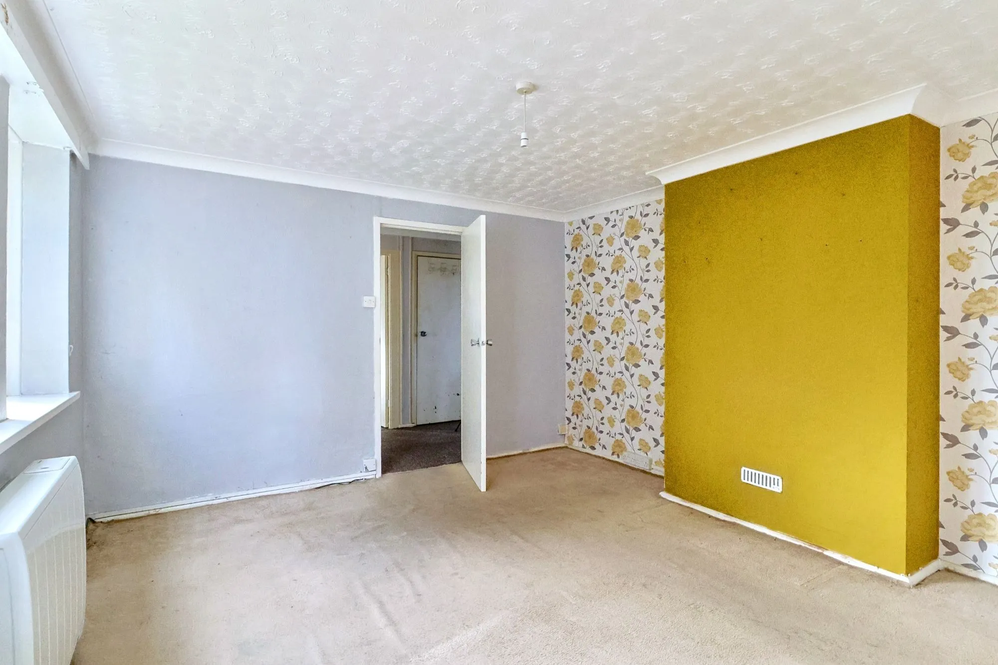 57 Thurlocks, Tintinhull, Yeovil, Somerset, BA22 8QE