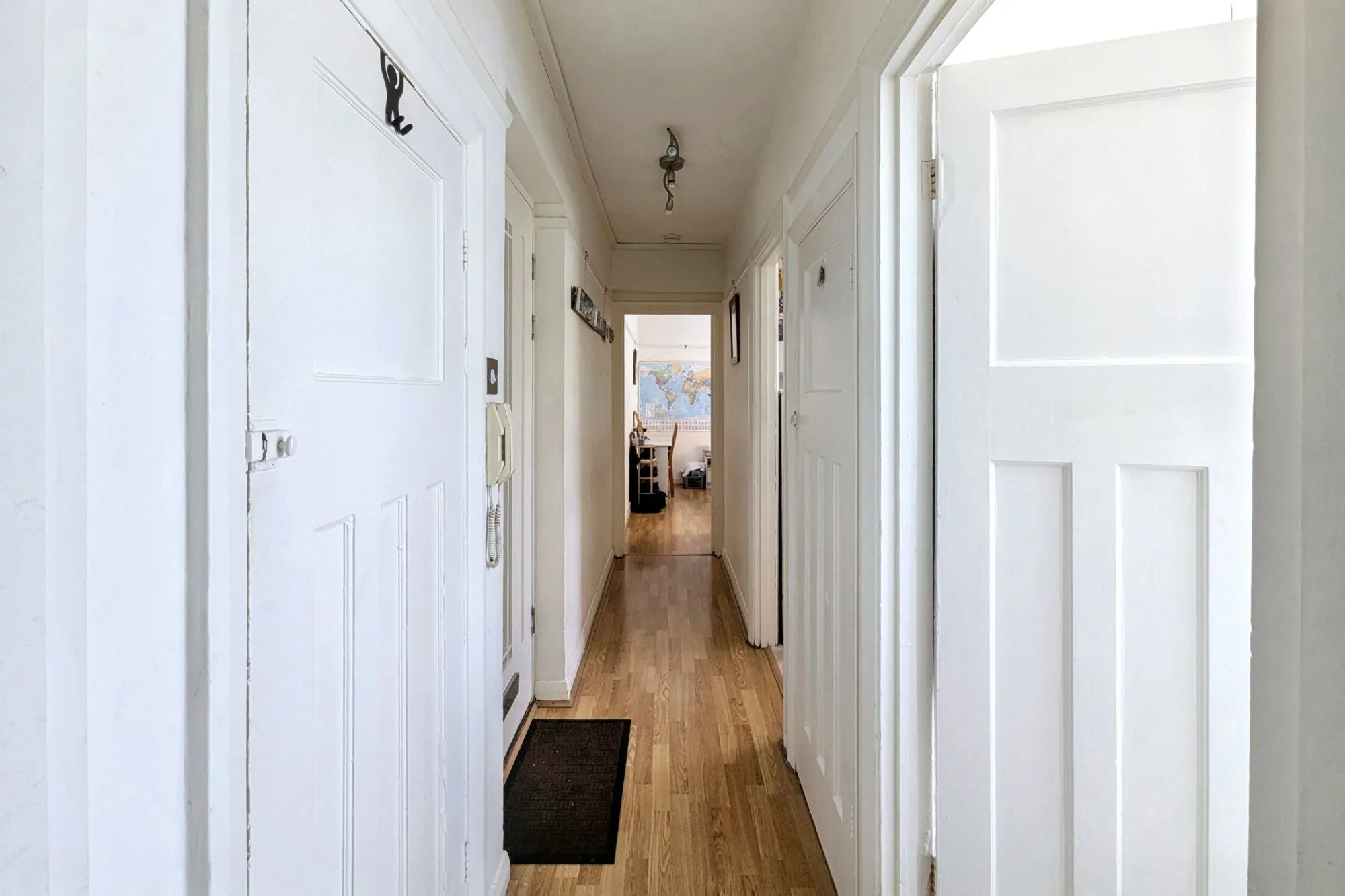 12a Cintra Court, Patterson Road, London SE19 2LB