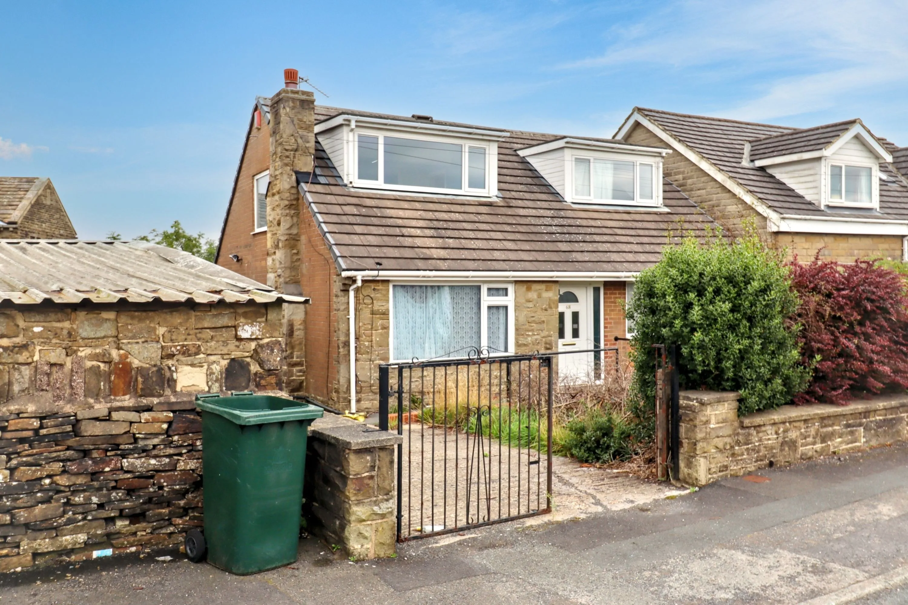 68 New Park Road, Queensbury, Bradford, BD13 1PP