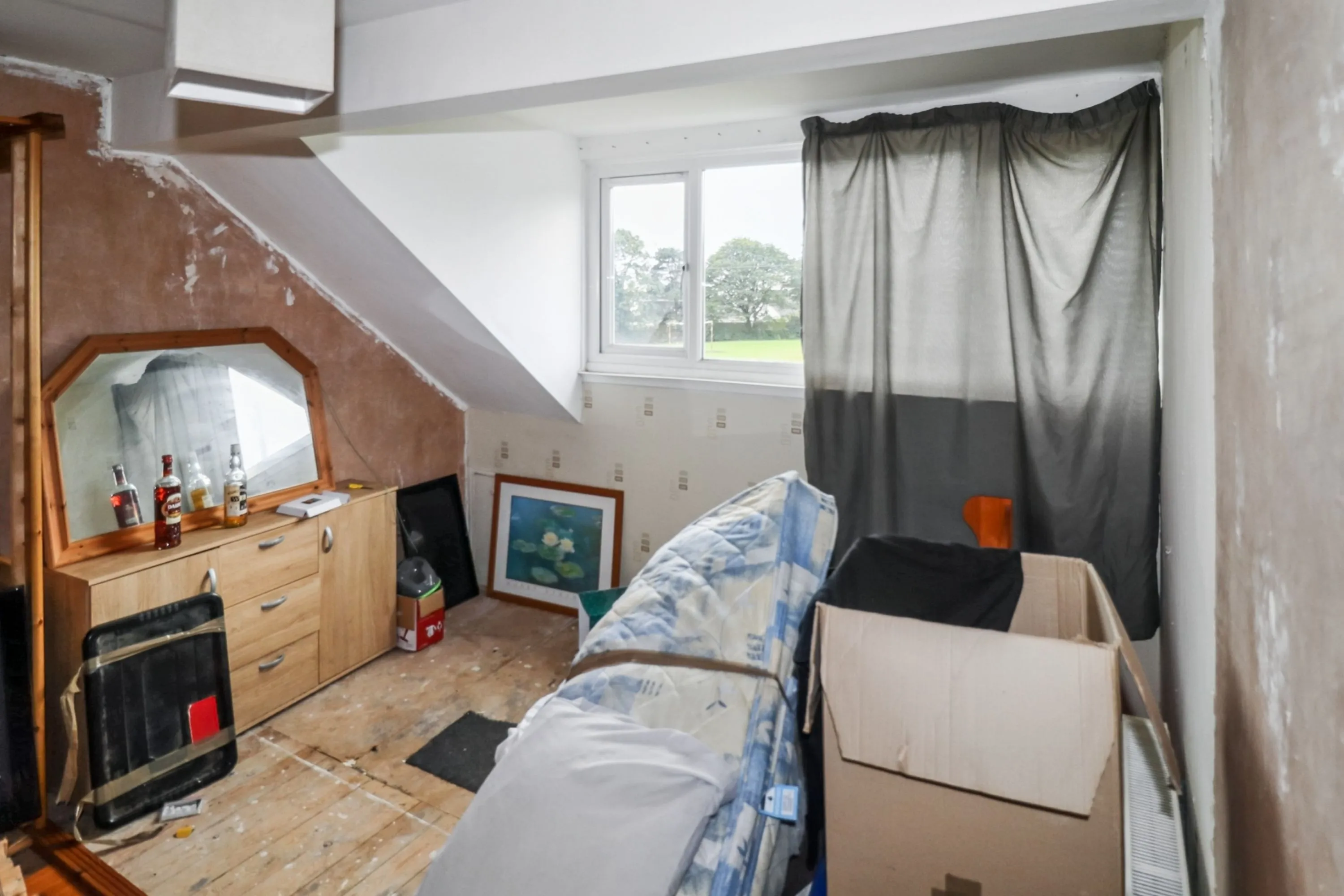 68 New Park Road, Queensbury, Bradford, BD13 1PP