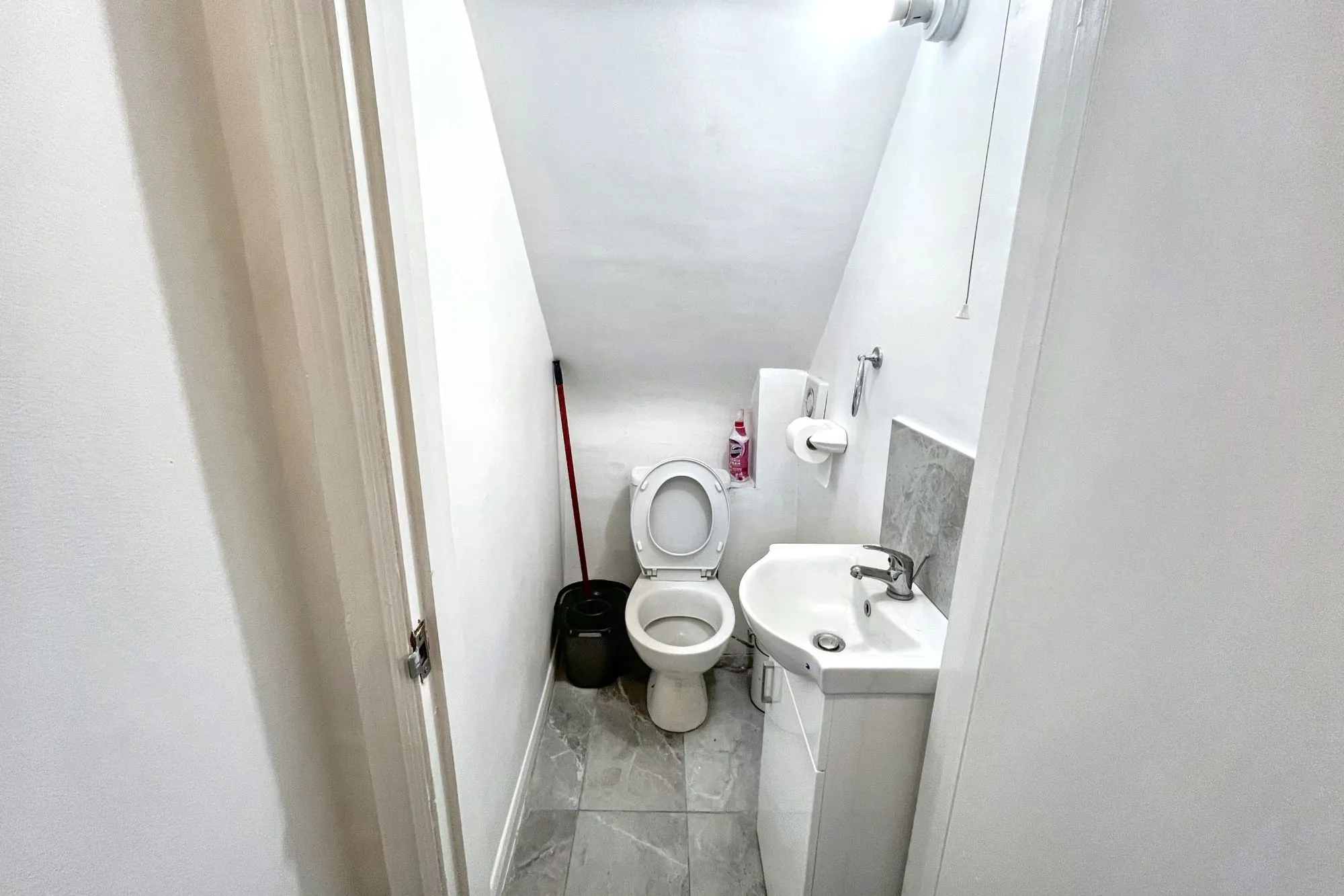 Flat 4A, 23 Burnt Ash Lane, Bromley, Kent, BR1 4DJ
