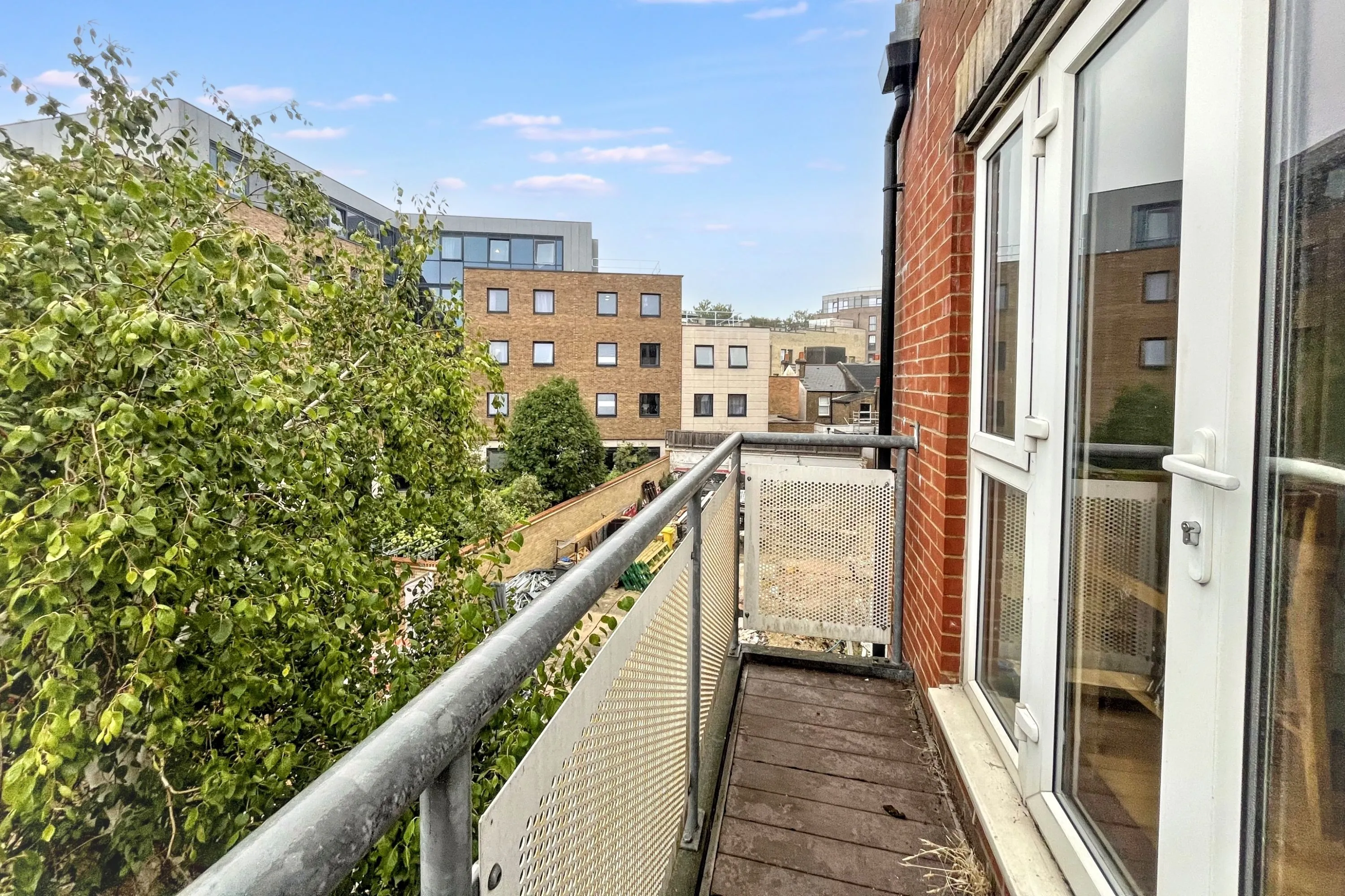 Flat 6 Lapidge House, 5 Coombe Road, Kingston Upon Thames, Surrey KT2 7AB