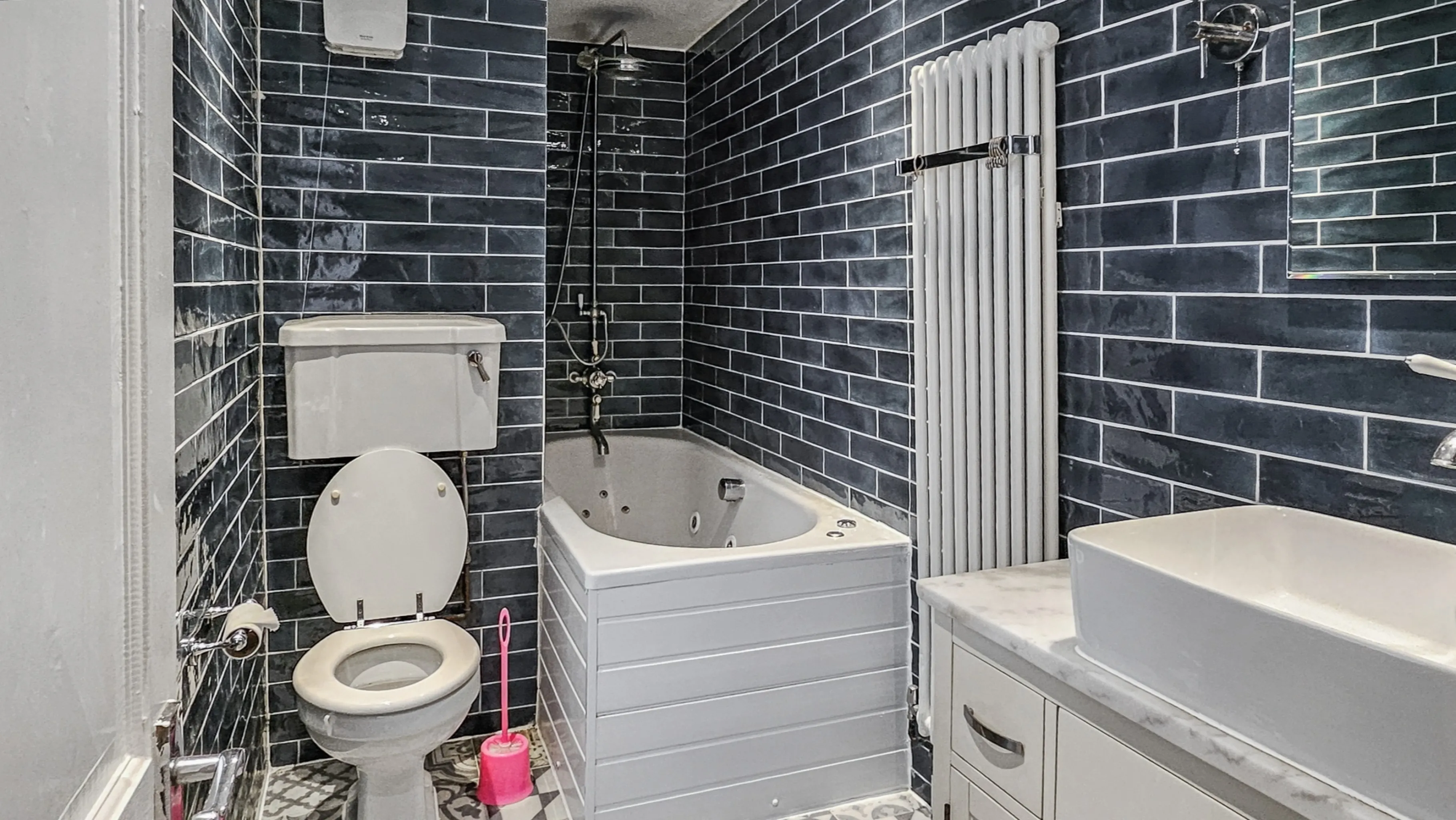 Flat 1, 3 Becklow Road, Shepherds Bush, London W12 9ER