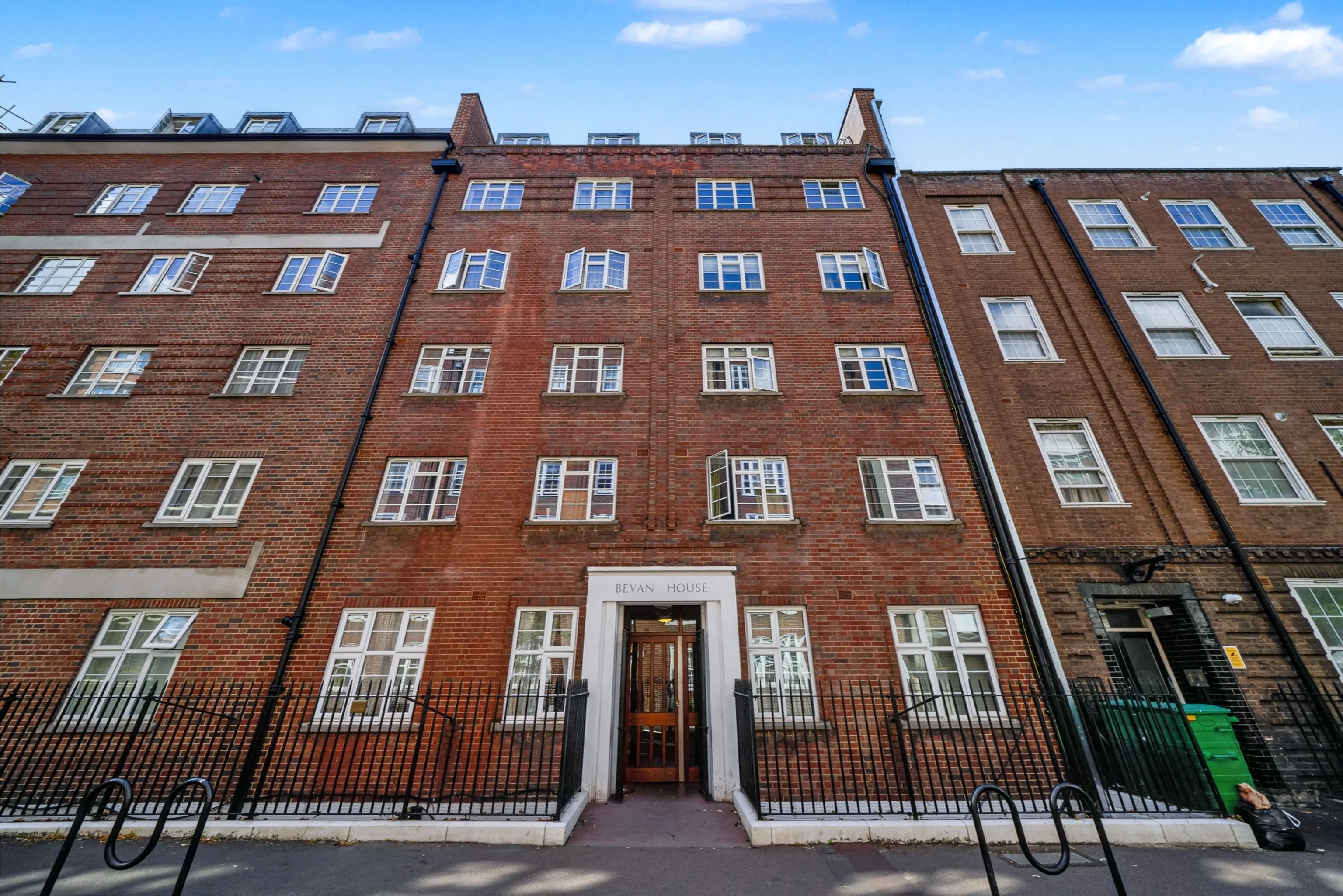Flat 3, Bevan House, Boswell Street, Holborn, WC1N 3BT