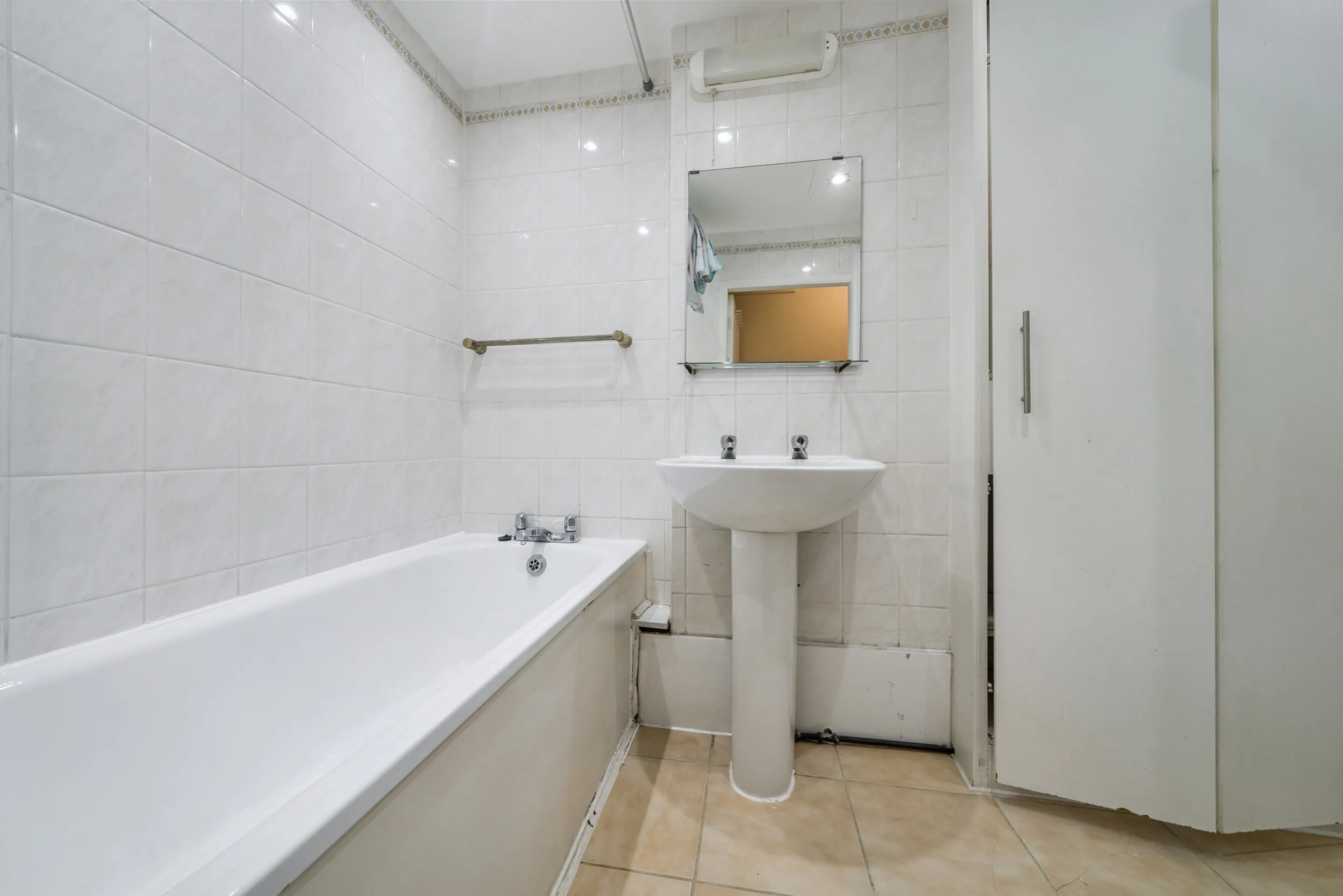 Flat 3, Bevan House, Boswell Street, Holborn, WC1N 3BT